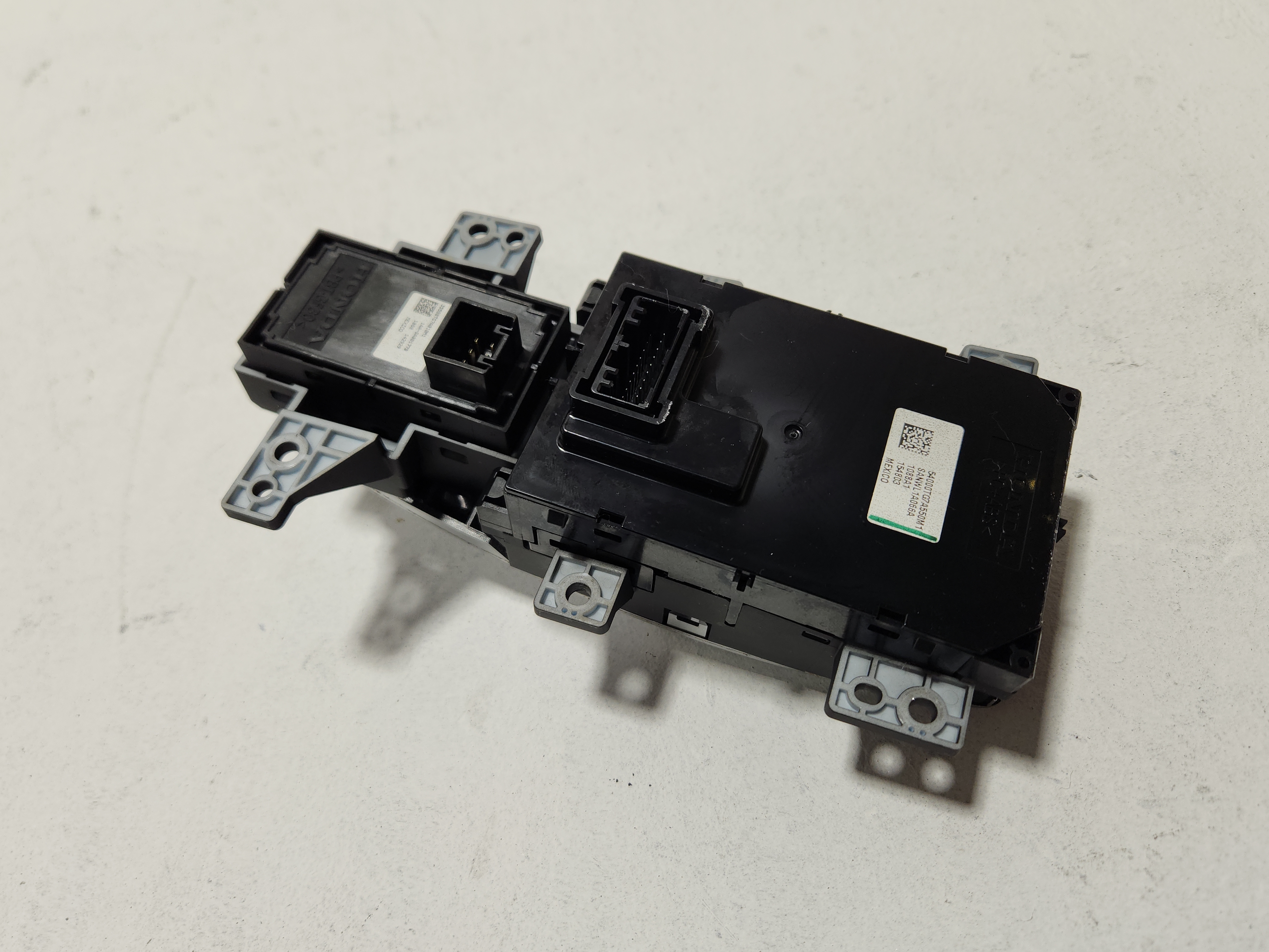 2016-2022 Honda Pilot Elite AWD Center Console Gear Shifter Selector Switch OEM