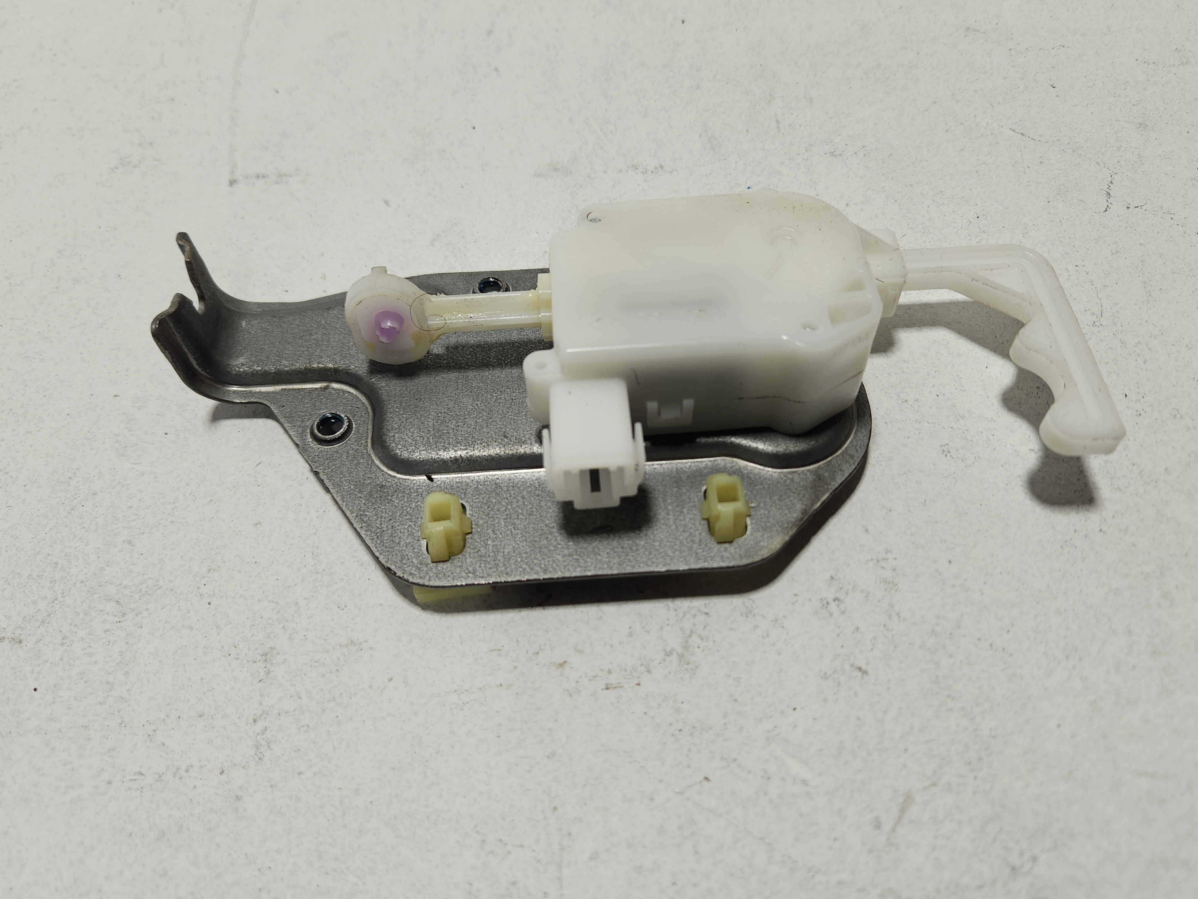 2016-2022 Honda Pilot Fuel Gas Tank Filler Door Flap Lid Lock Latch Actuator OEM