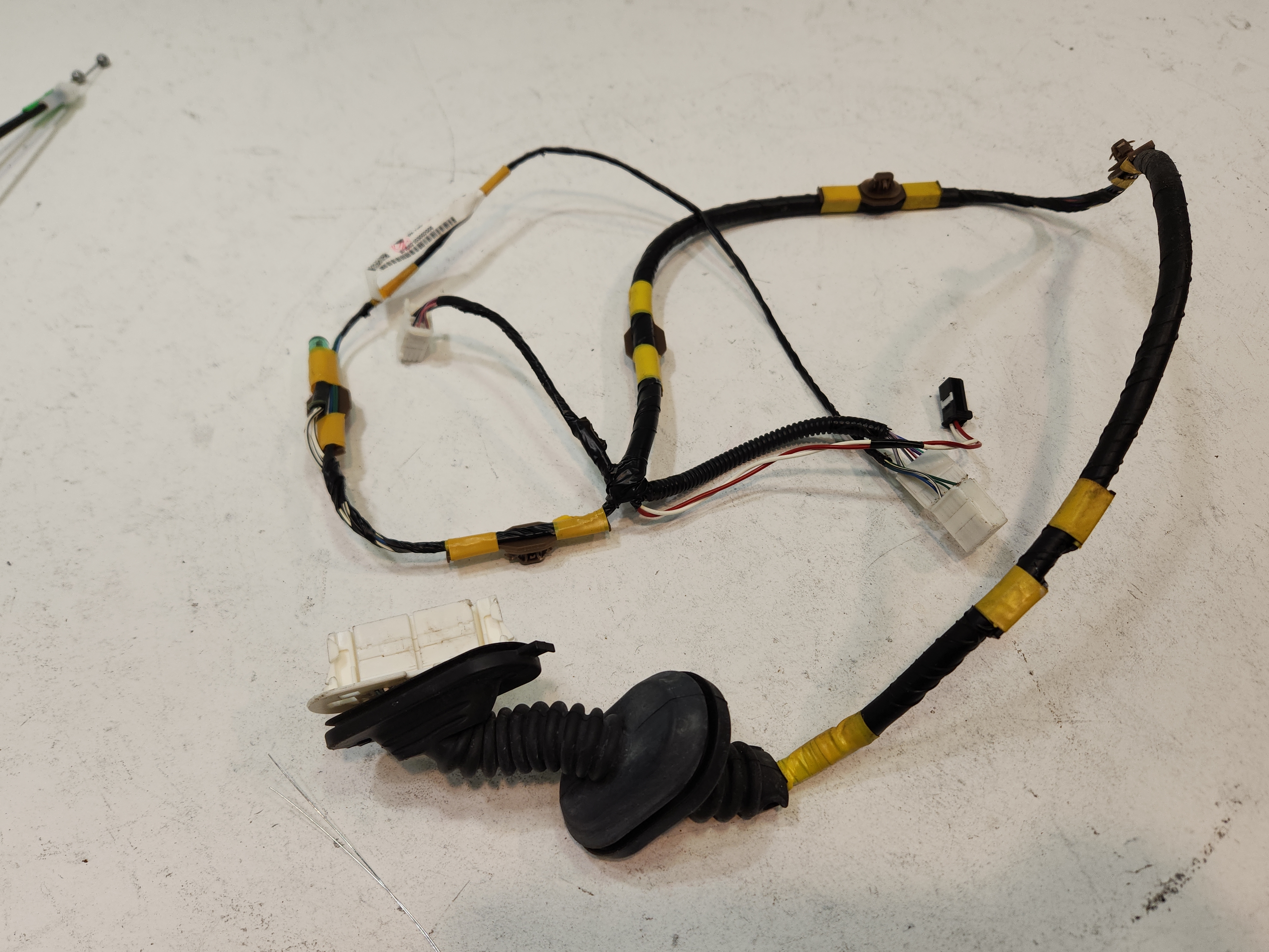 2020-2024 TOYOTA CAMRY REAR PASSENGER SIDE DOOR WIRE WIRING HARNESS OEM