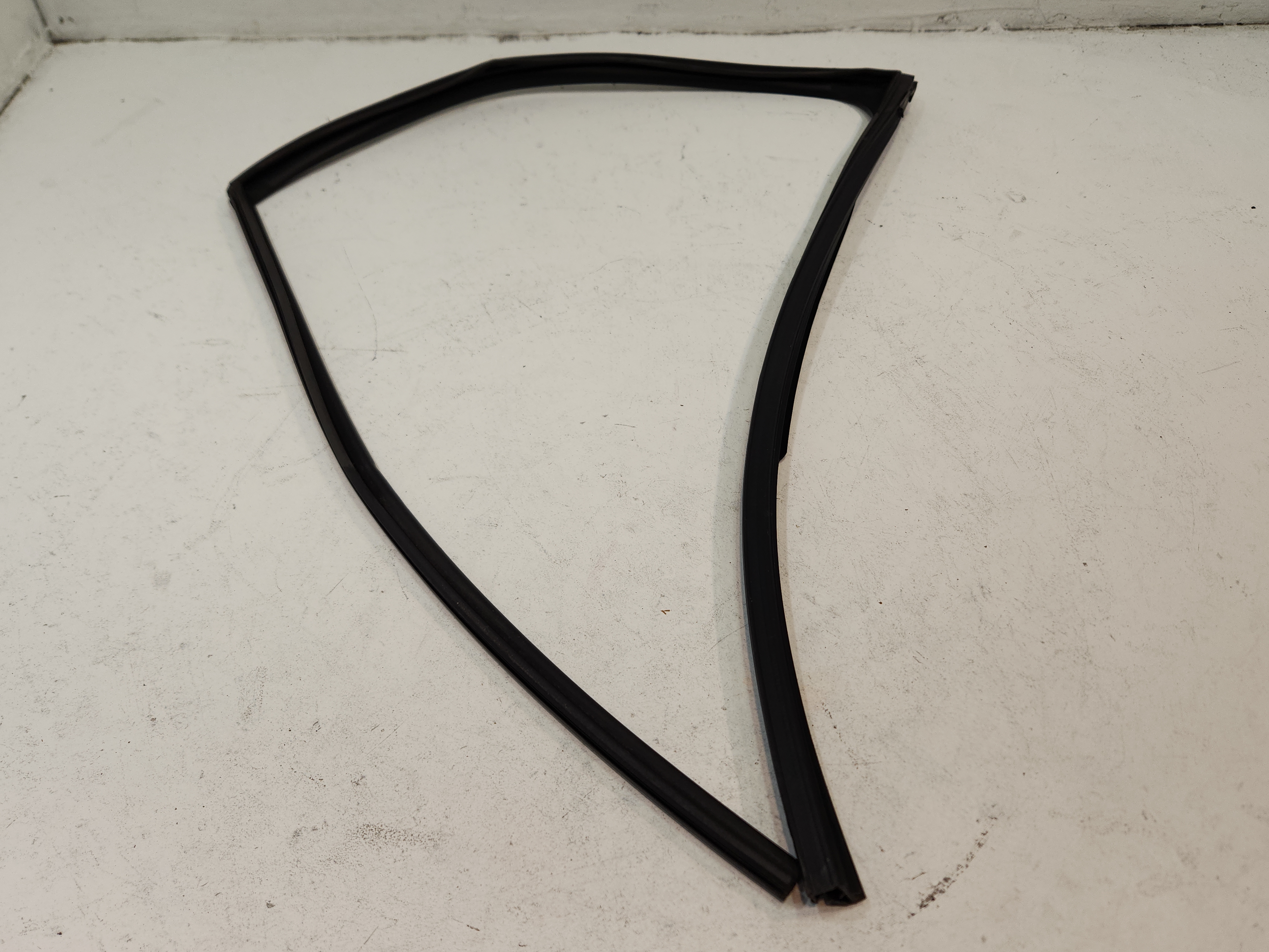 2018-2024 Toyota Camry Rear Right Window Glass Run Channel Weatherstrip Seal OEM