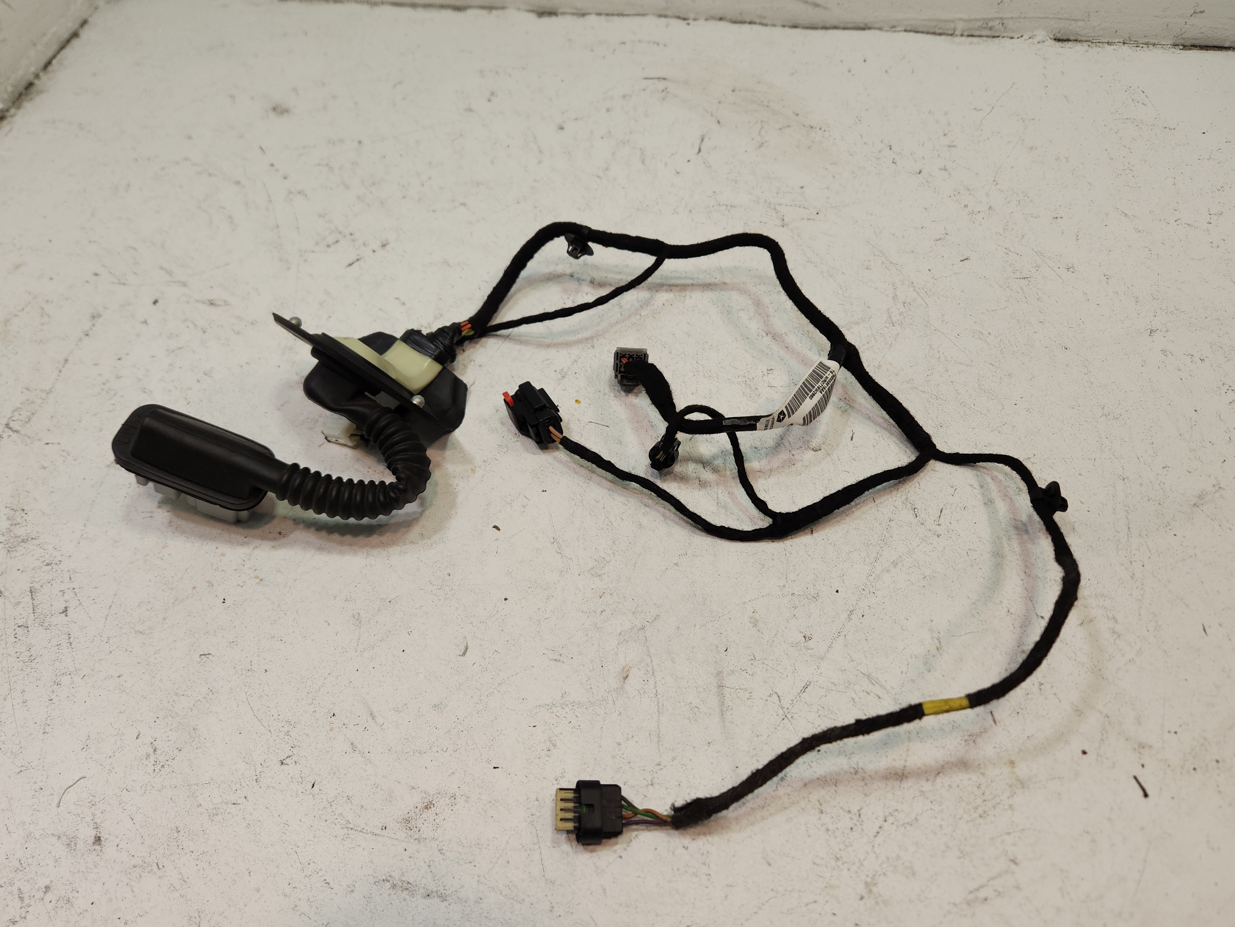 2018 - 2021 JEEP GRAND CHEROKEE REAR DRIVER SIDE DOOR WIRE HARNESS OEM