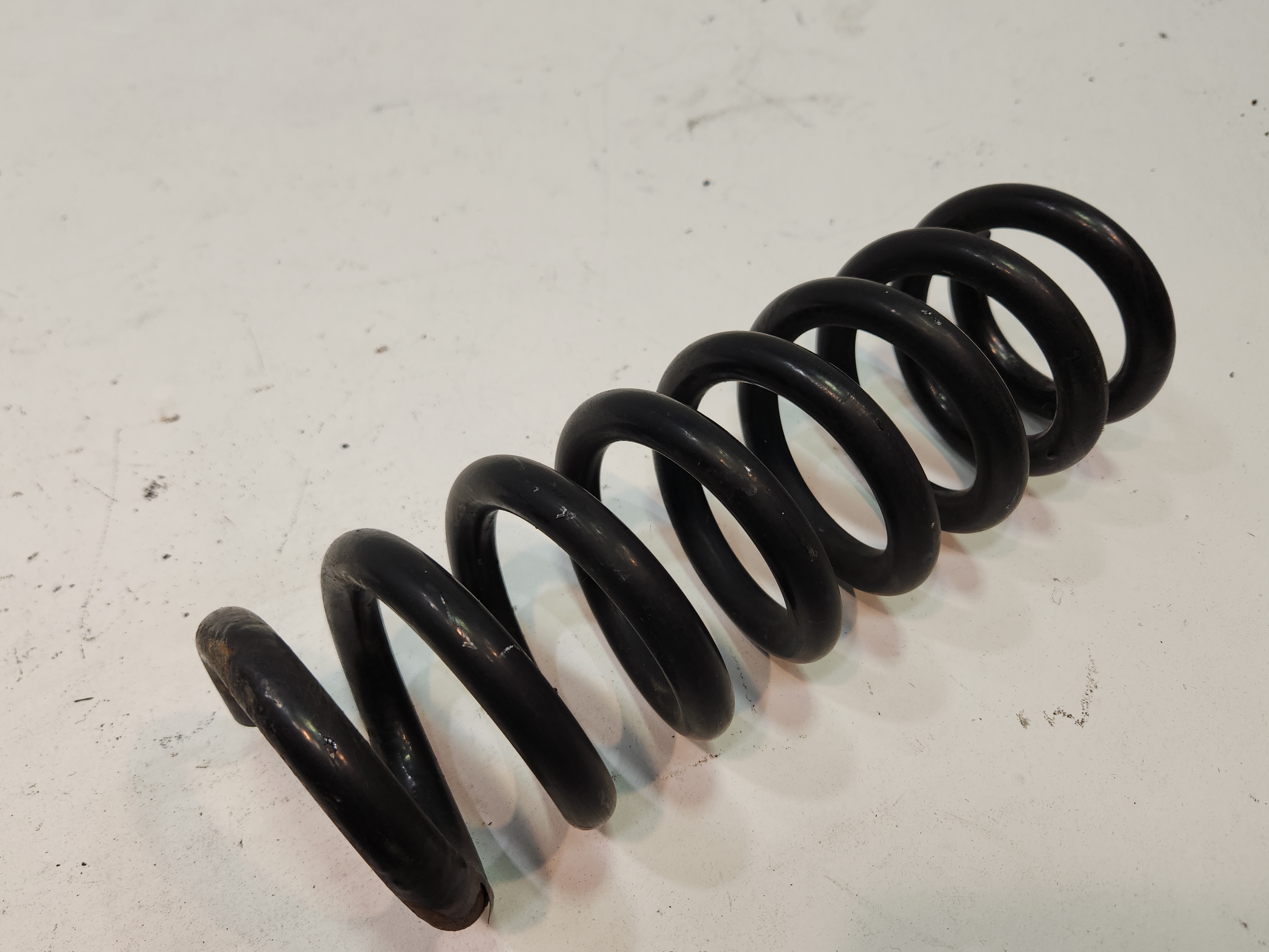 2010-2016 Mercedes W212 E350 Rear Suspesion Left or Right Side Coil Spring OEM