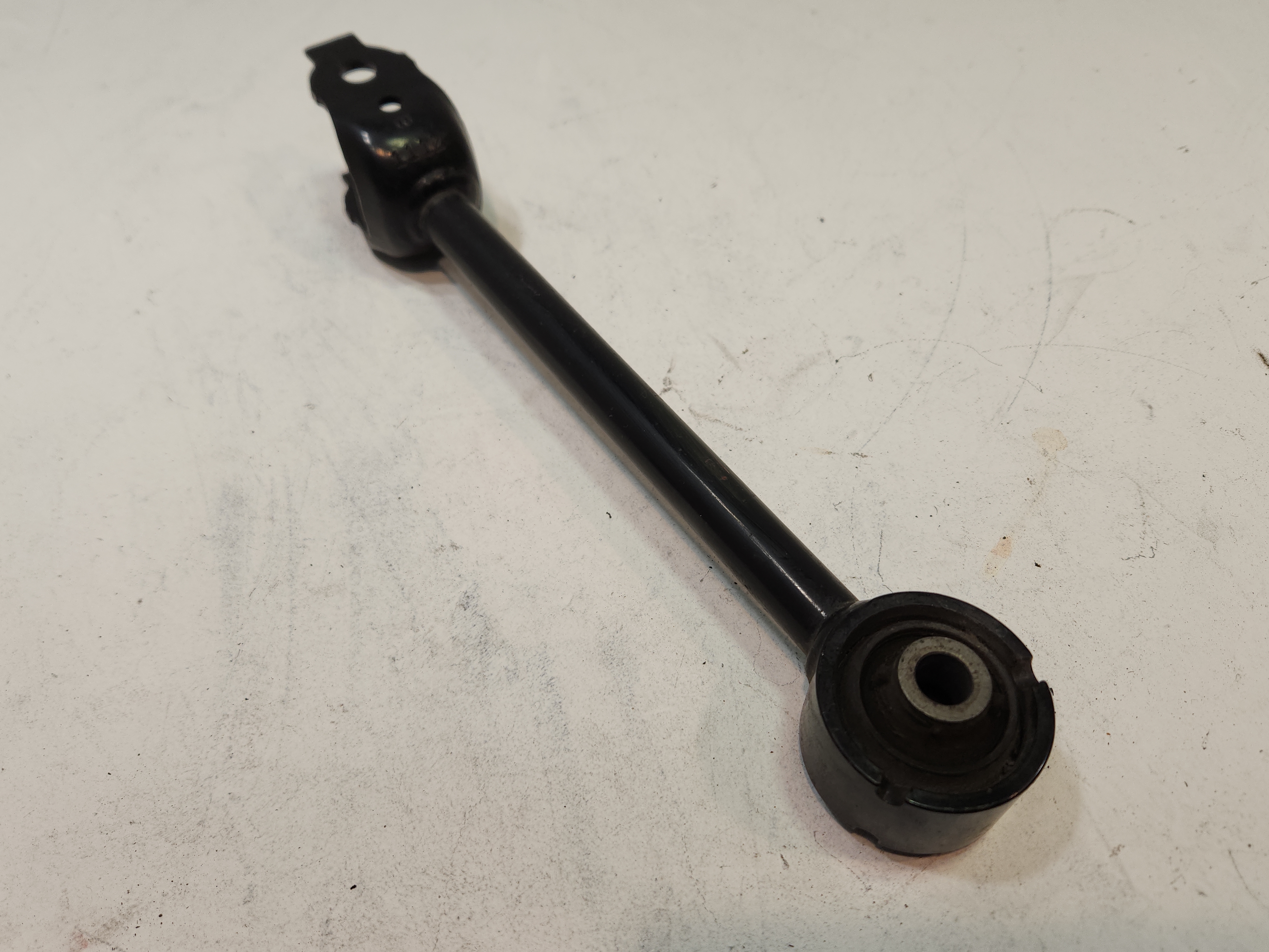 18-24 TOYOTA CAMRY FWD SUSPENSION CONTROL LOWER ARM REAR RIGHT OR LEFT SIDE OEM