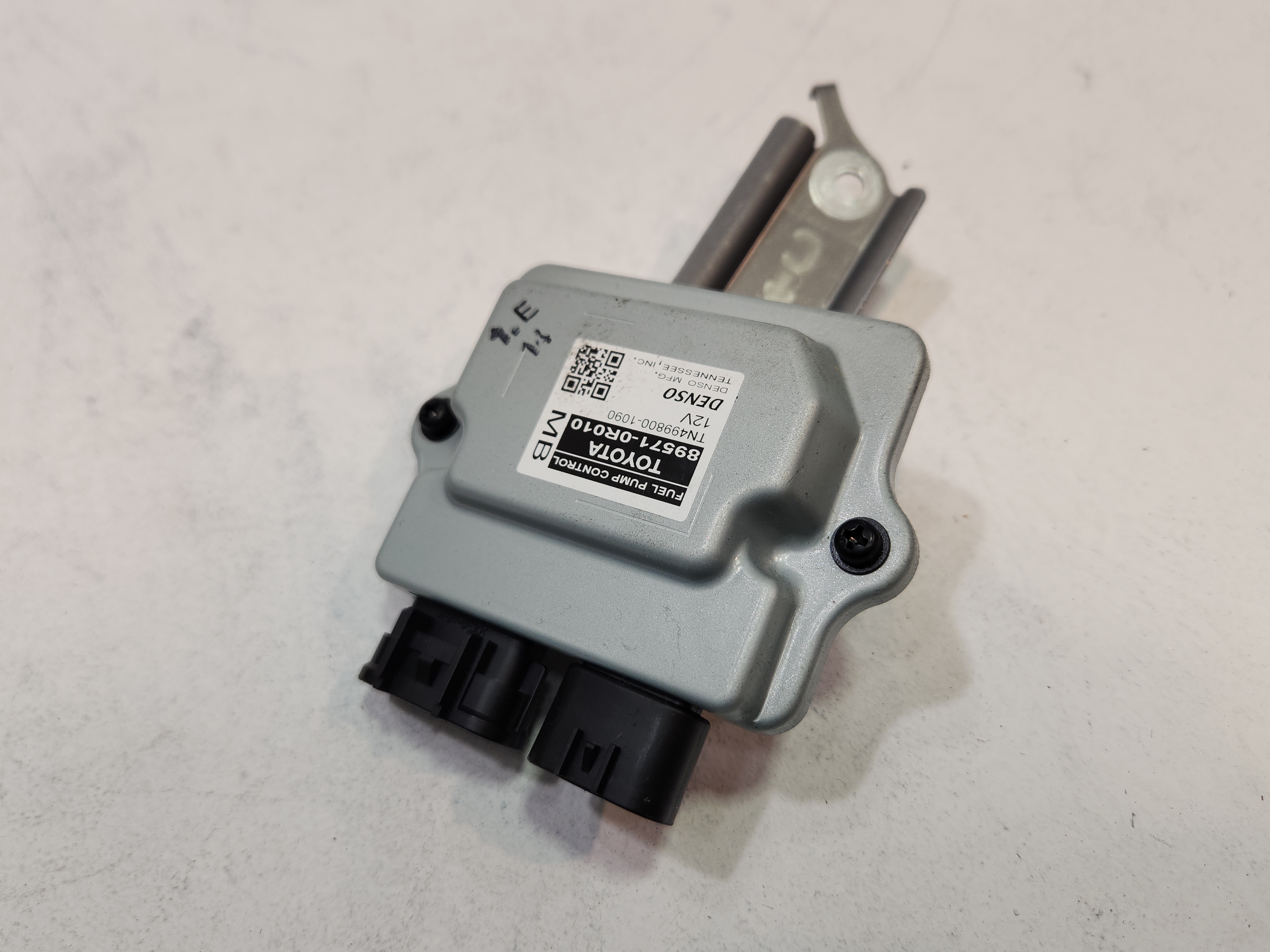 2020-2024 Toyota Camry Fuel Gas Pump Control Module Unit OEM