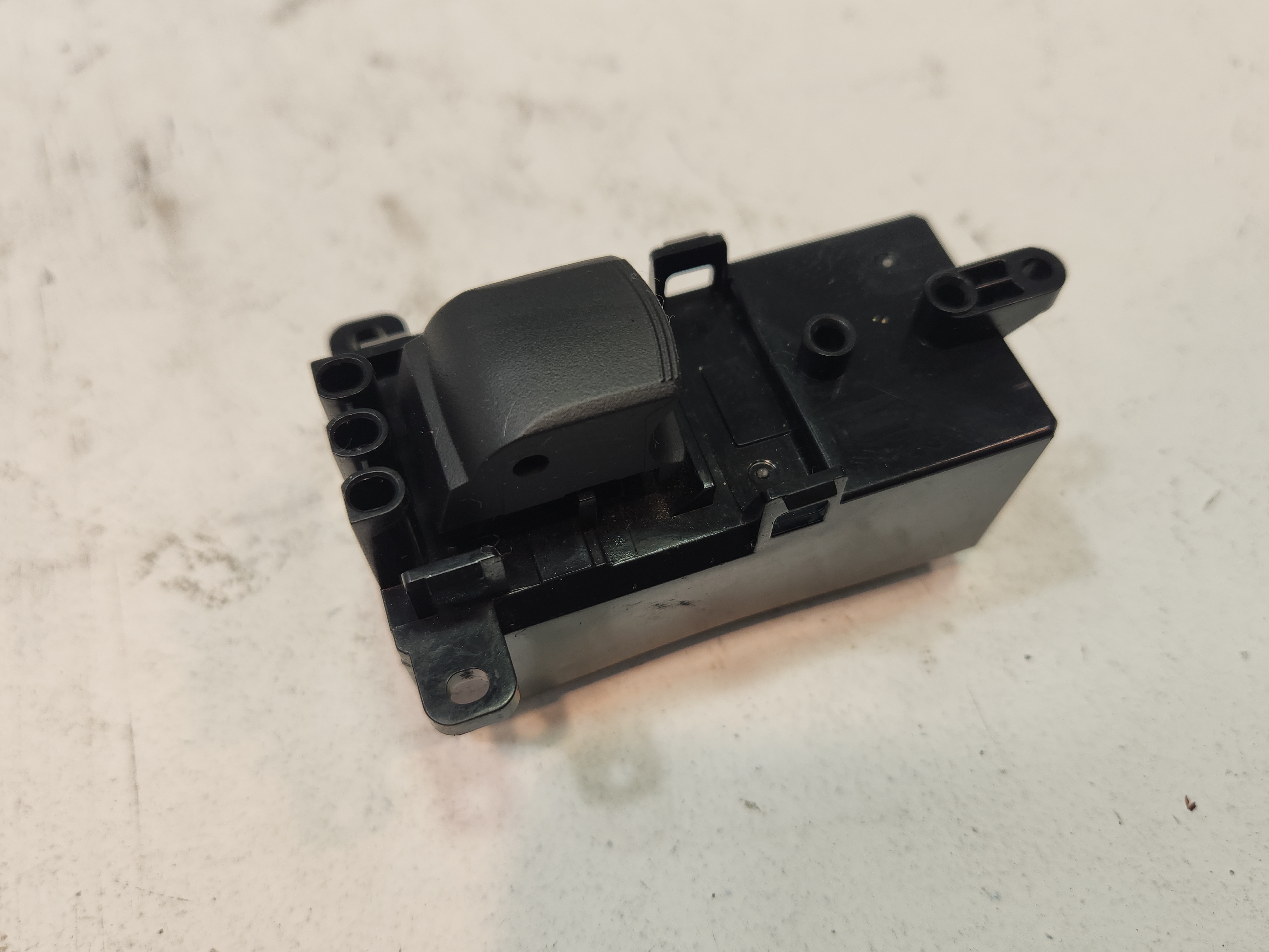 HONDA CIVIC REAR LEFT SIDE DOOR WINDOW CONTROL SWITCH OEM 2016 - 2021