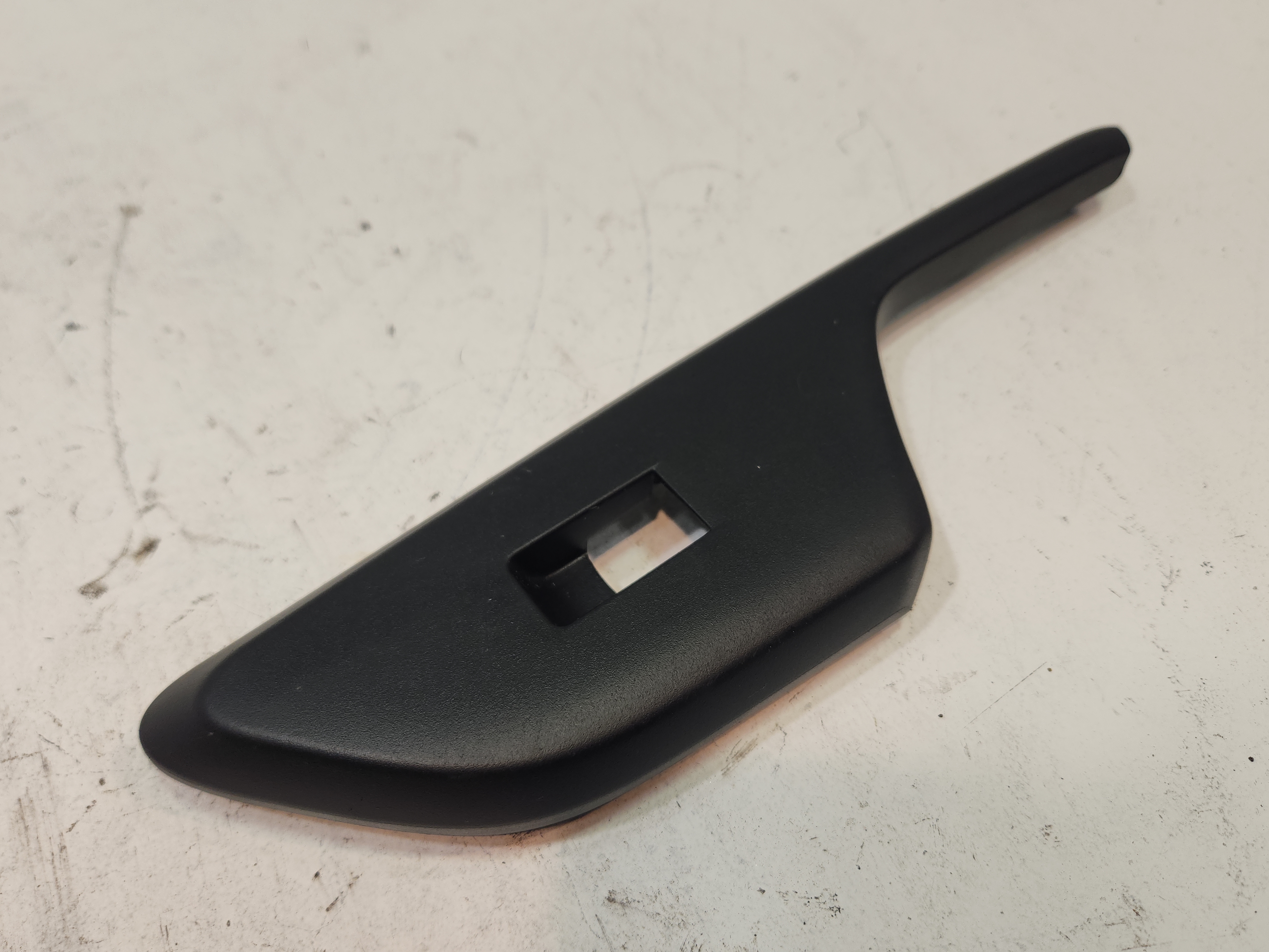 HONDA CIVIC REAR RIGHT DOOR WINDOW SWITCH BEZEL COVER OEM 2016 - 2021