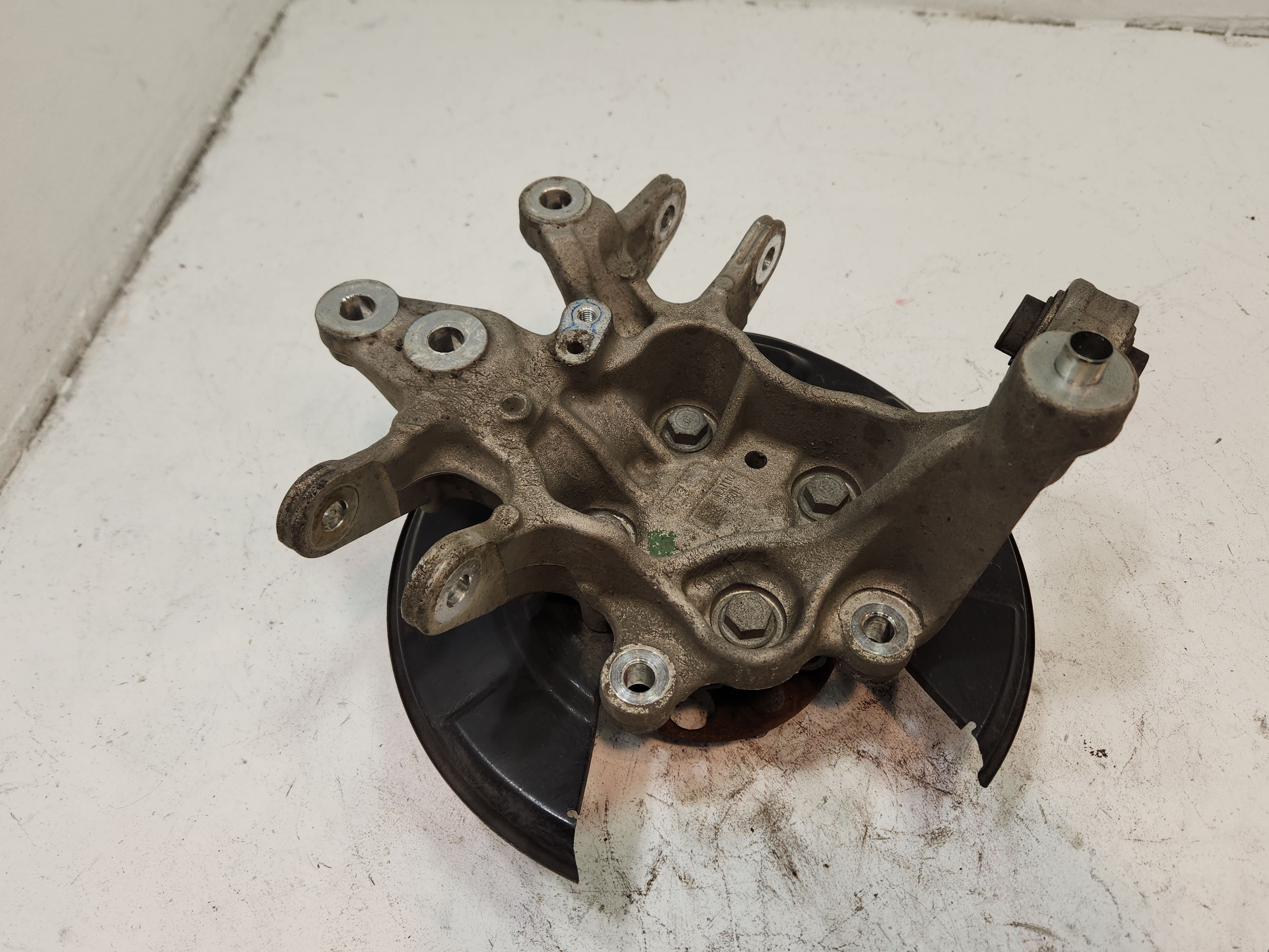2018 - 2022 HONDA ACCORD REAR LEFT DRIVER SIDE SPINDLE KNUCKLE & HUB OEM