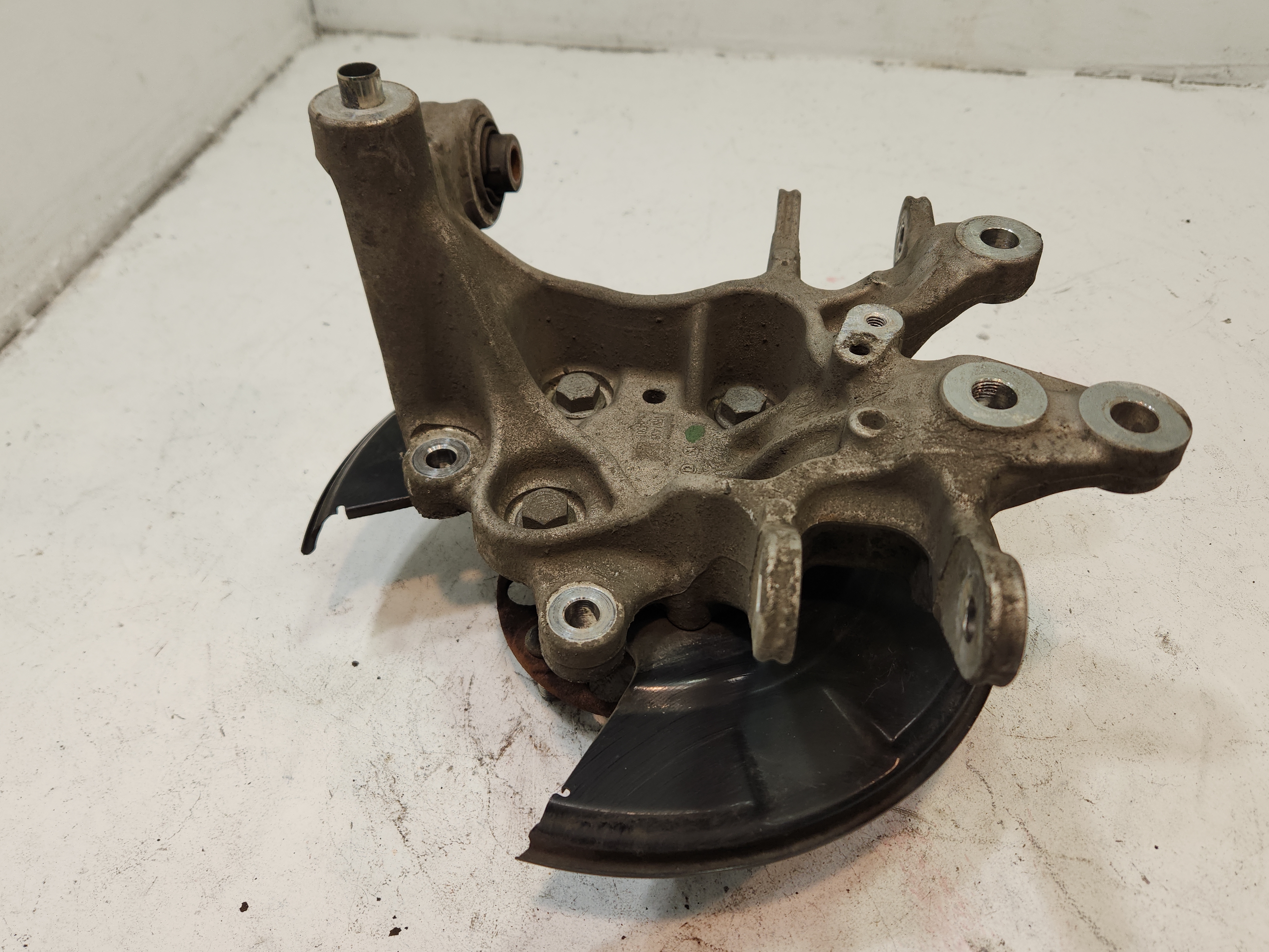 2018 - 2022 HONDA ACCORD REAR RIGHT PASSENGER SIDE  SPINDLE KNUCKLE & HUB OEM