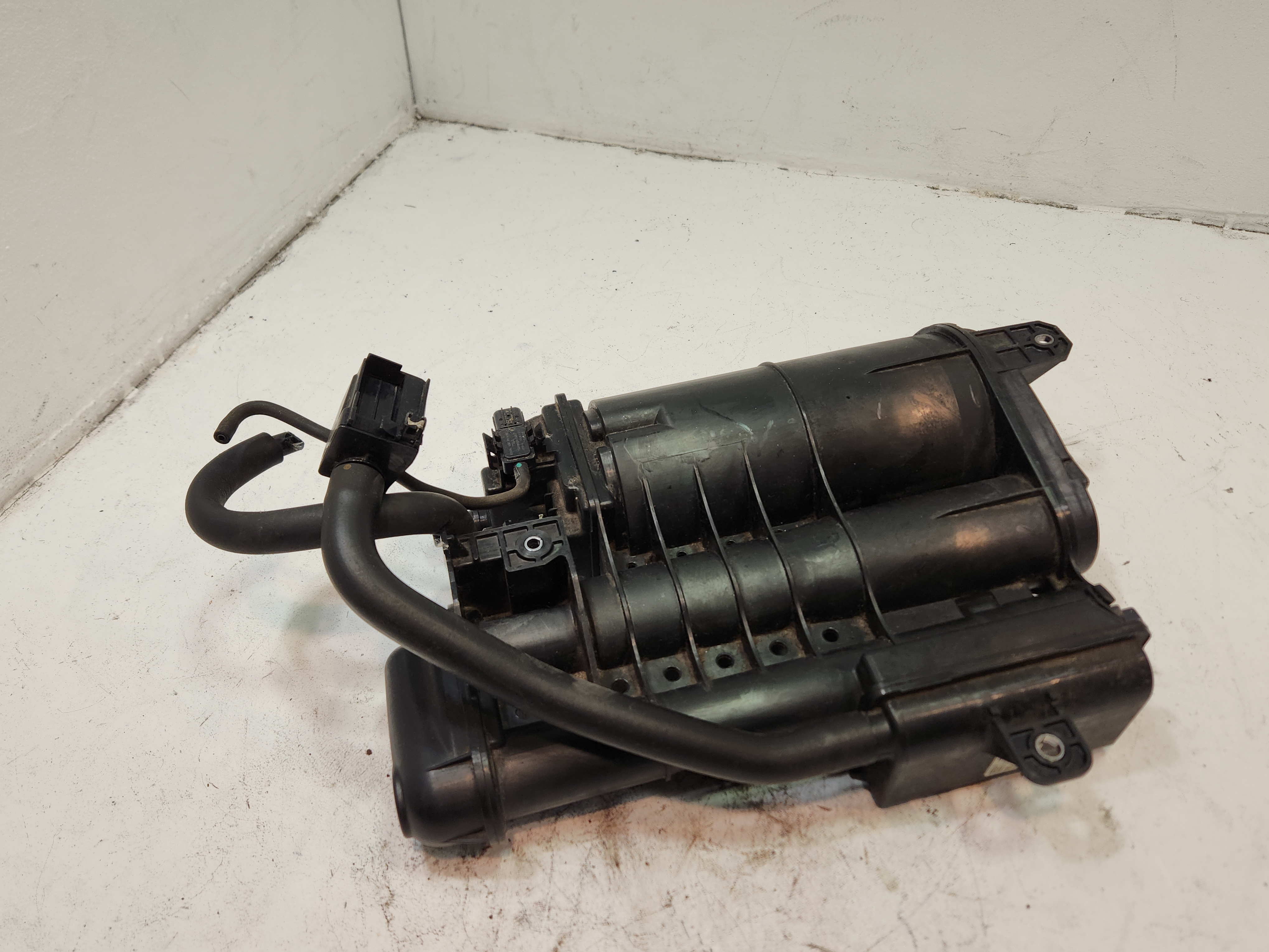2018-2022 HONDA ACCORD FUEL VAPOR EVAPORATOR CHARCOAL CANISTER OEM