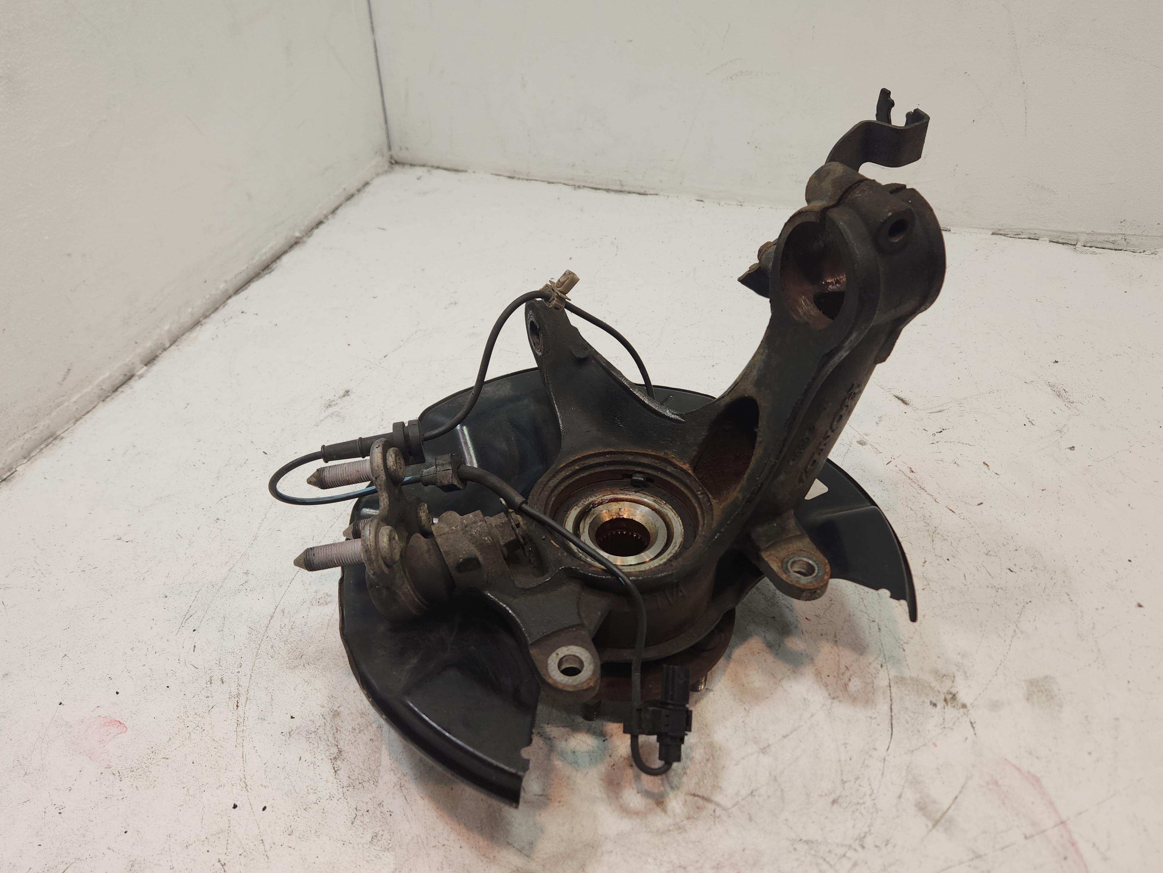 2018-2022 HONDA ACCORD FWD FRONT LEFT DRIVER WHEEL HUB & SPINDLE KNUCKLE OEM