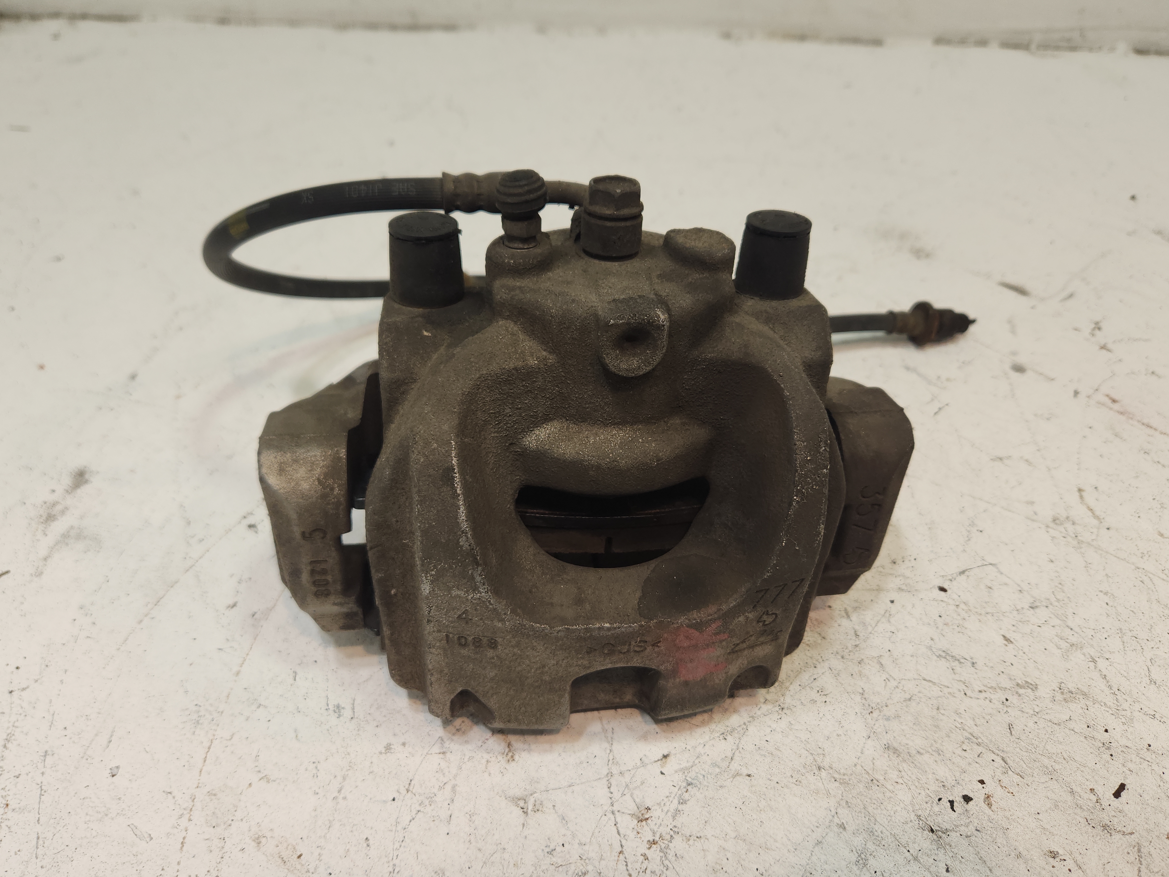 18-22 HONDA ACCORD FRONT PASSENGER SIDE DISC BRAKE CALIPER OEM