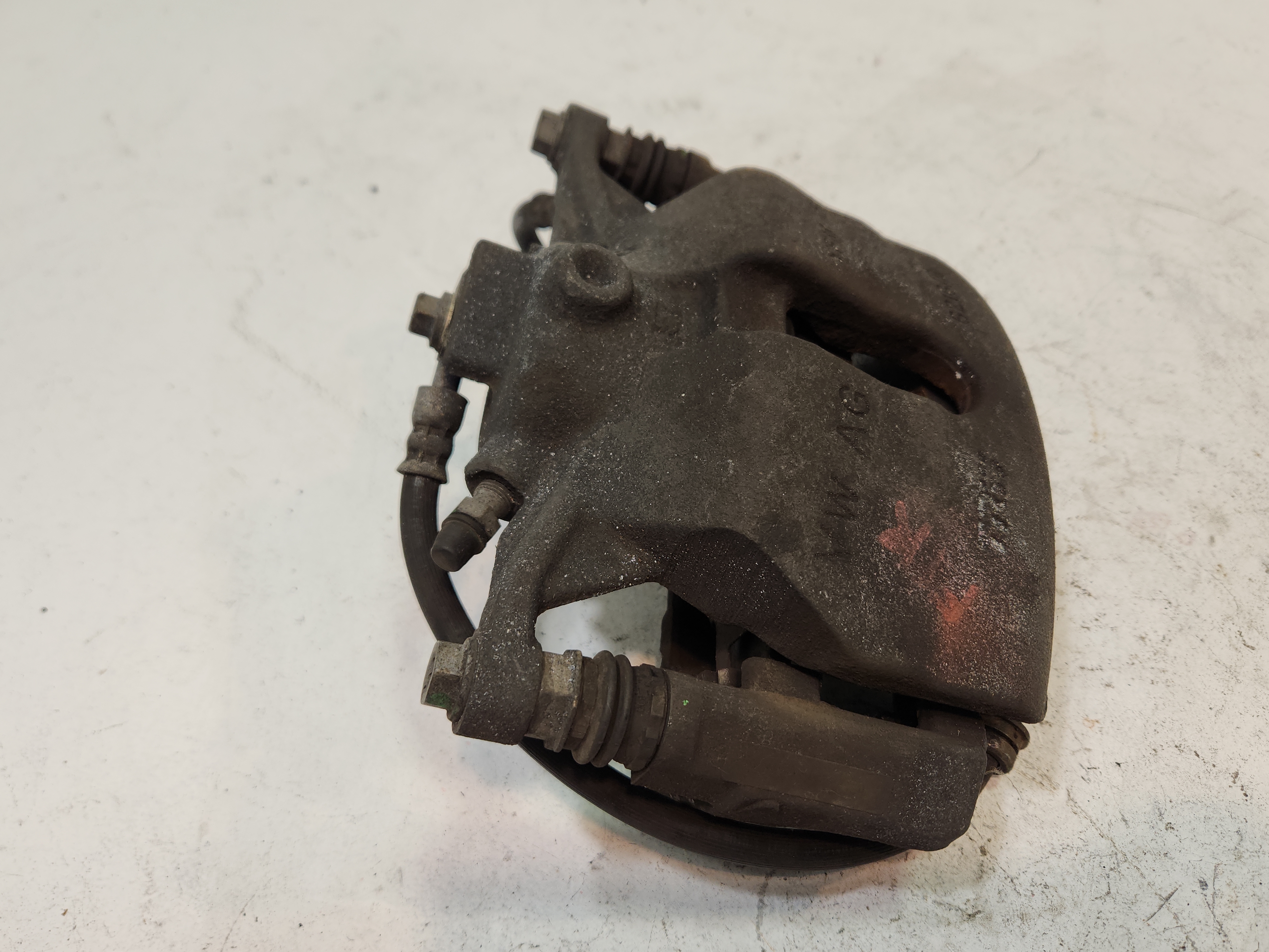 2019 - 2021 VOLKSWAGEN JETTA FRONT RIGHT PASSENGER SIDE BRAKE CALIPER OEM
