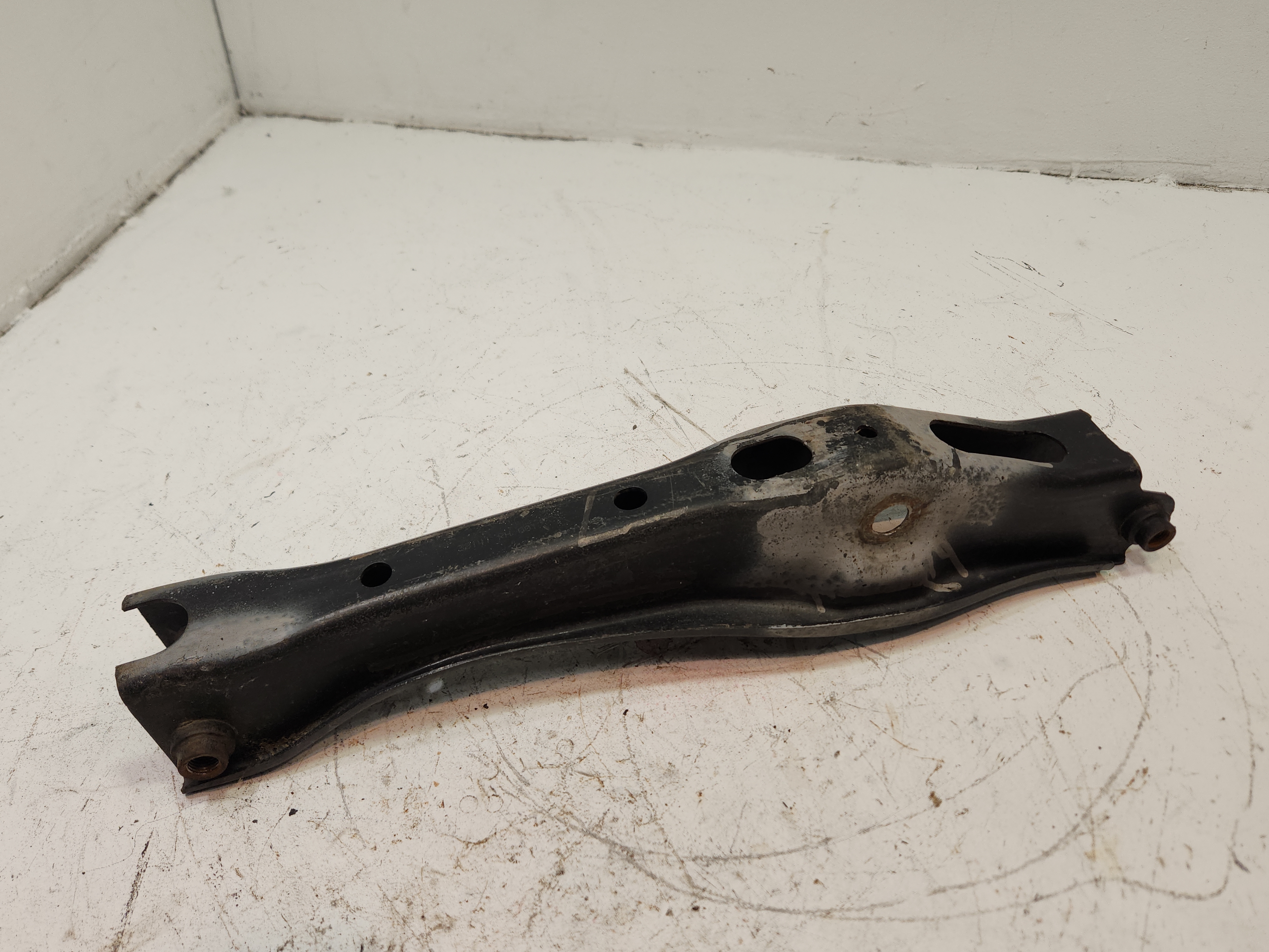 2014-2020 ACURA MDX REAR RIGHT PASSENGER SIDE LOWER CONTROL ARM OEM