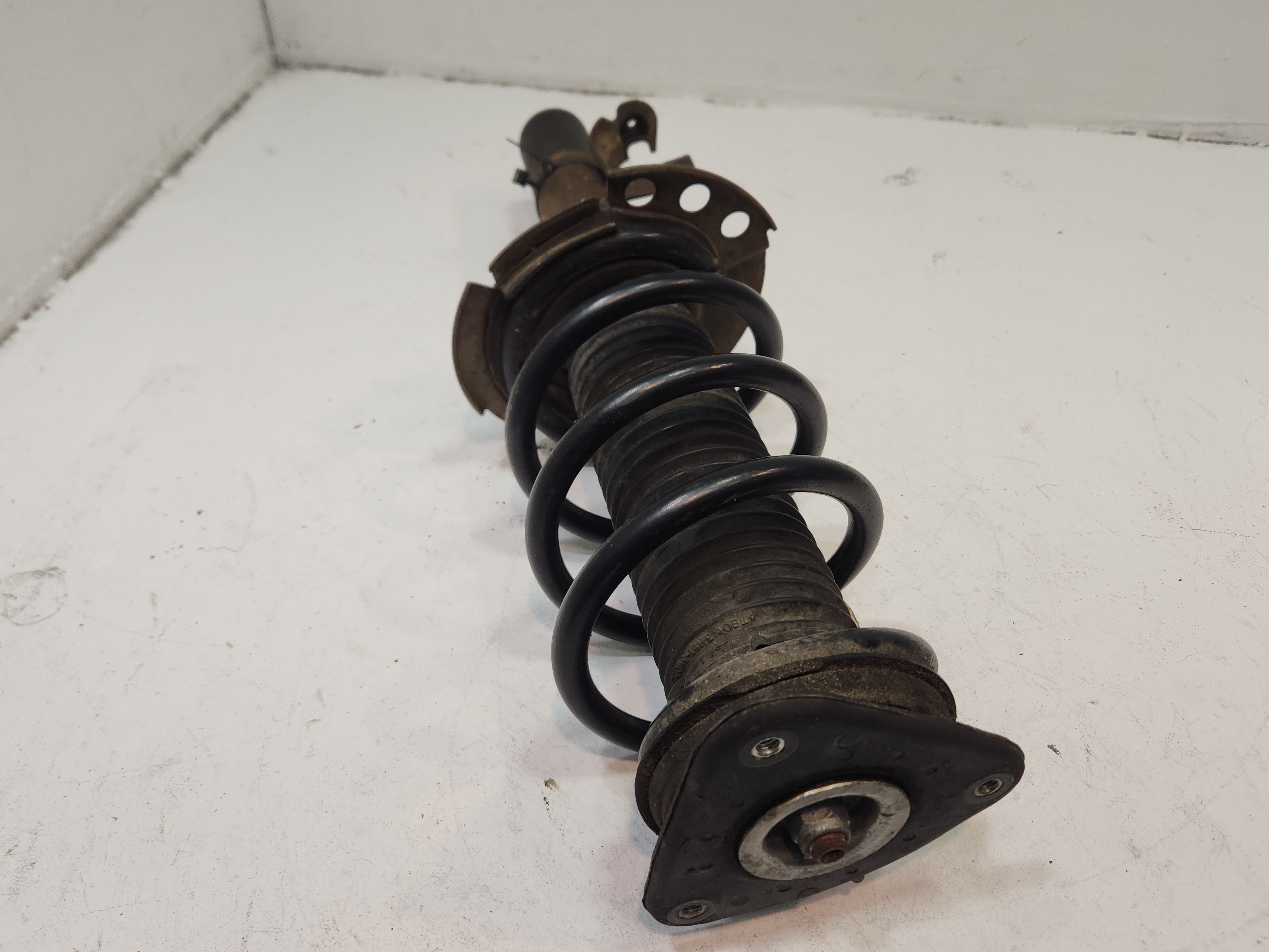 15-2018 FORD FOCUS ST FRONT LEFT DRIVER SIDE SHOCK STRUT ABSORBER W/ SPRING OEM