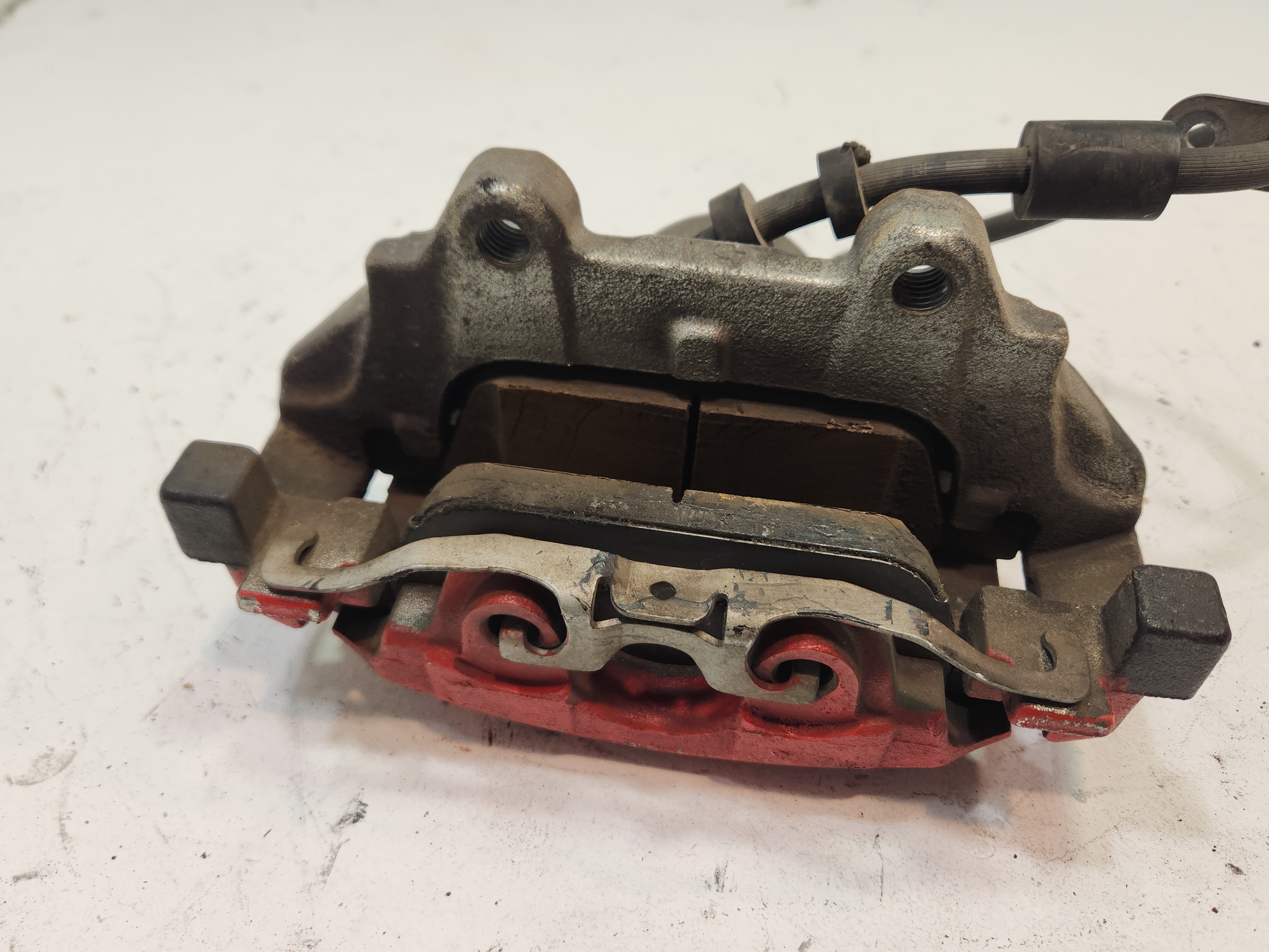 13-18 FORD FOCUS ST 2.0L TURBO FRONT RIGHT PASSENGER SIDE RED BRAKE CALIPER OEM