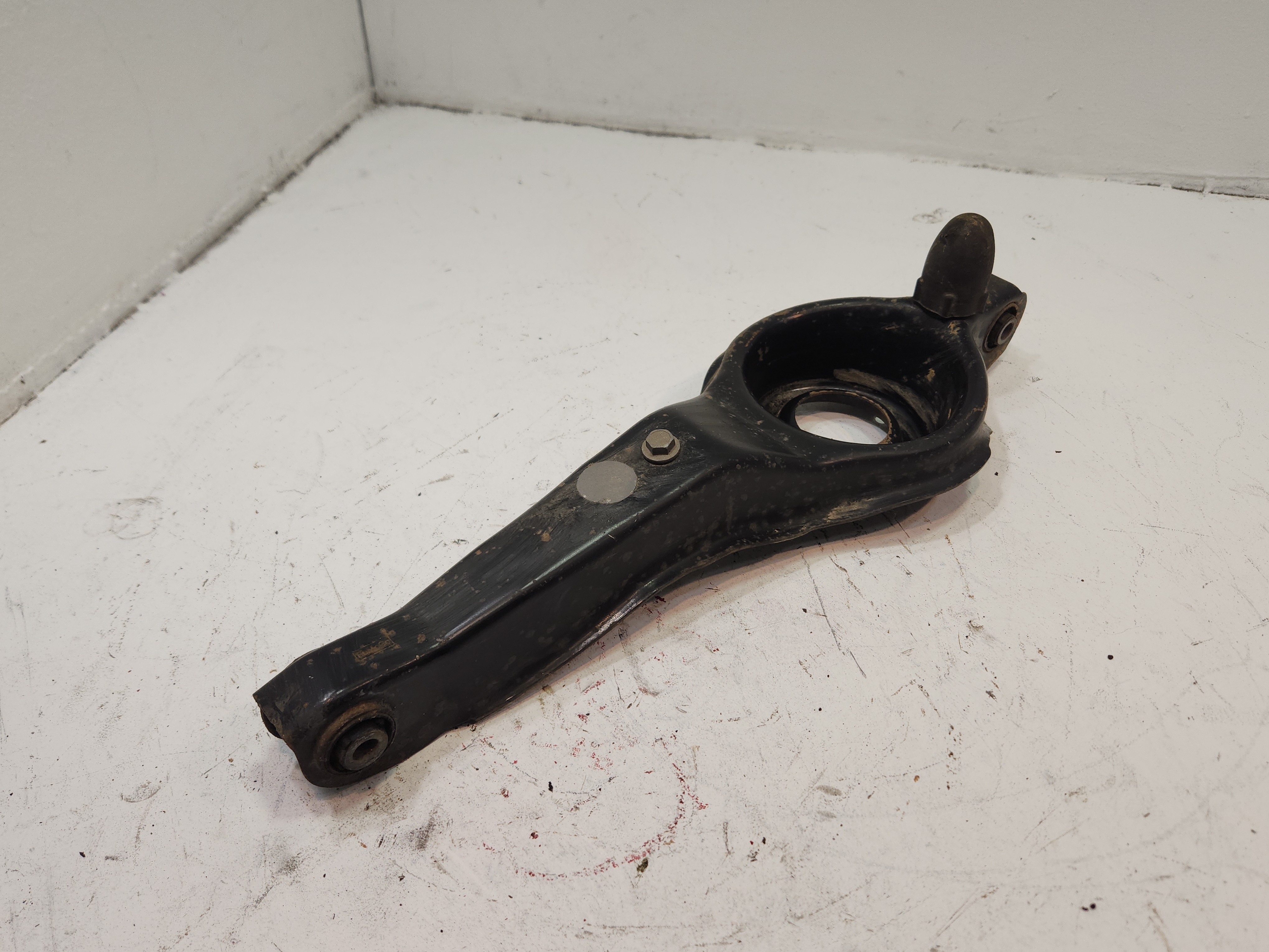 2013-2018 Ford Focus 2.0 TURBO Rear Left or Right Spring Mount Control Arm OEM
