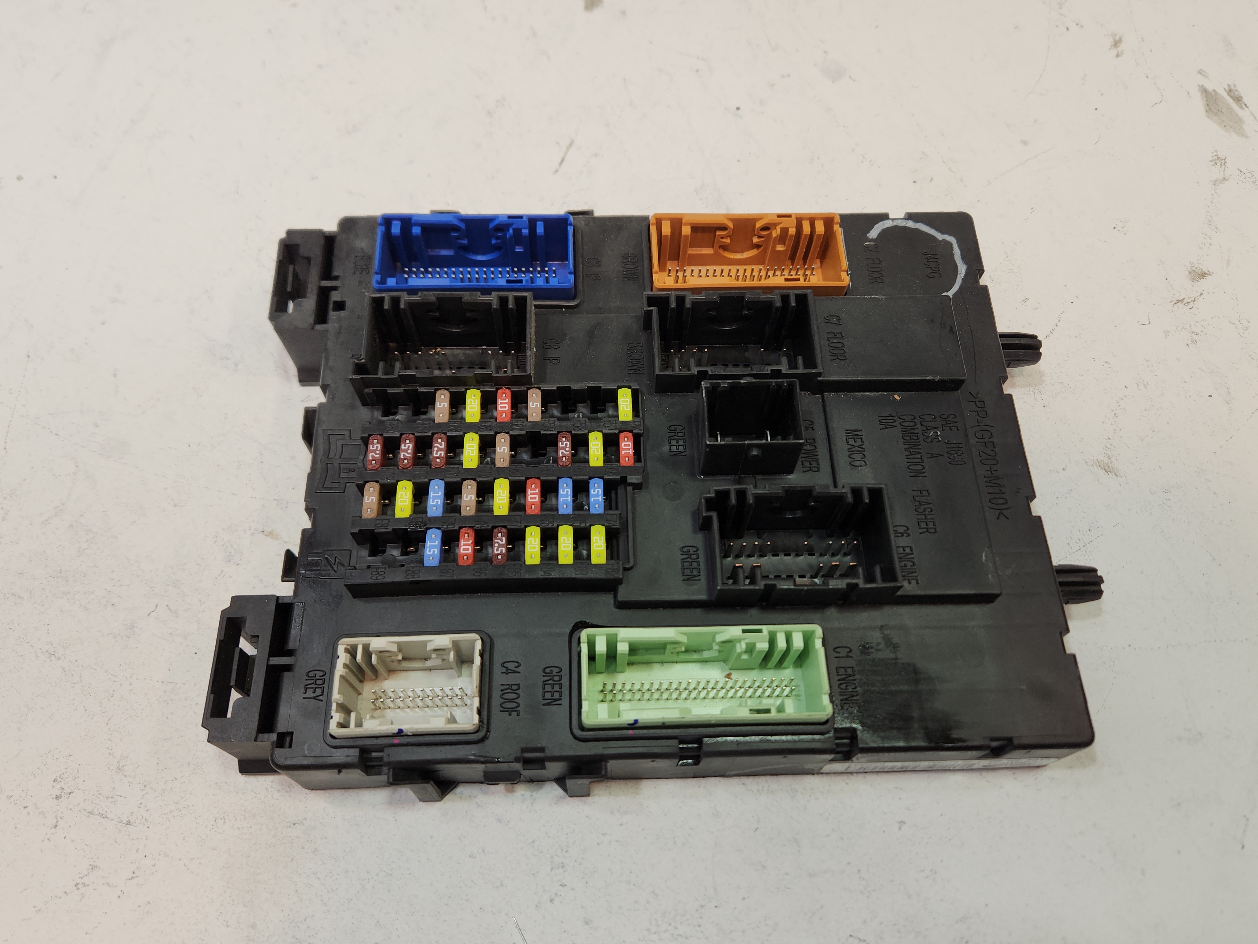 2014-2018 Ford Focus Body Control Module Junction Block Distibution Assembly OEM