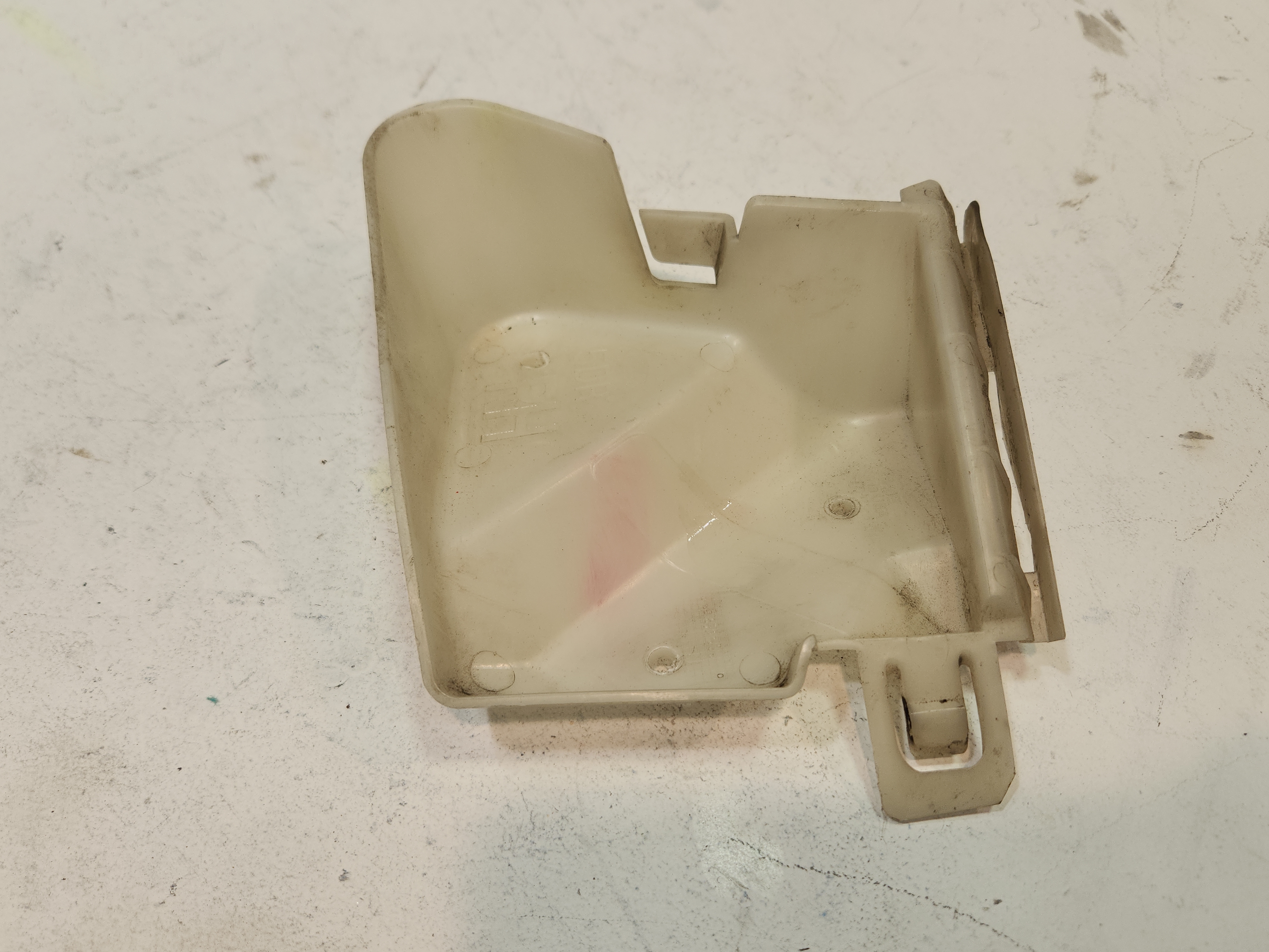 2015-2018 Ford Focus Rear Passenger Side Bumper Bracket Support Mount OEM