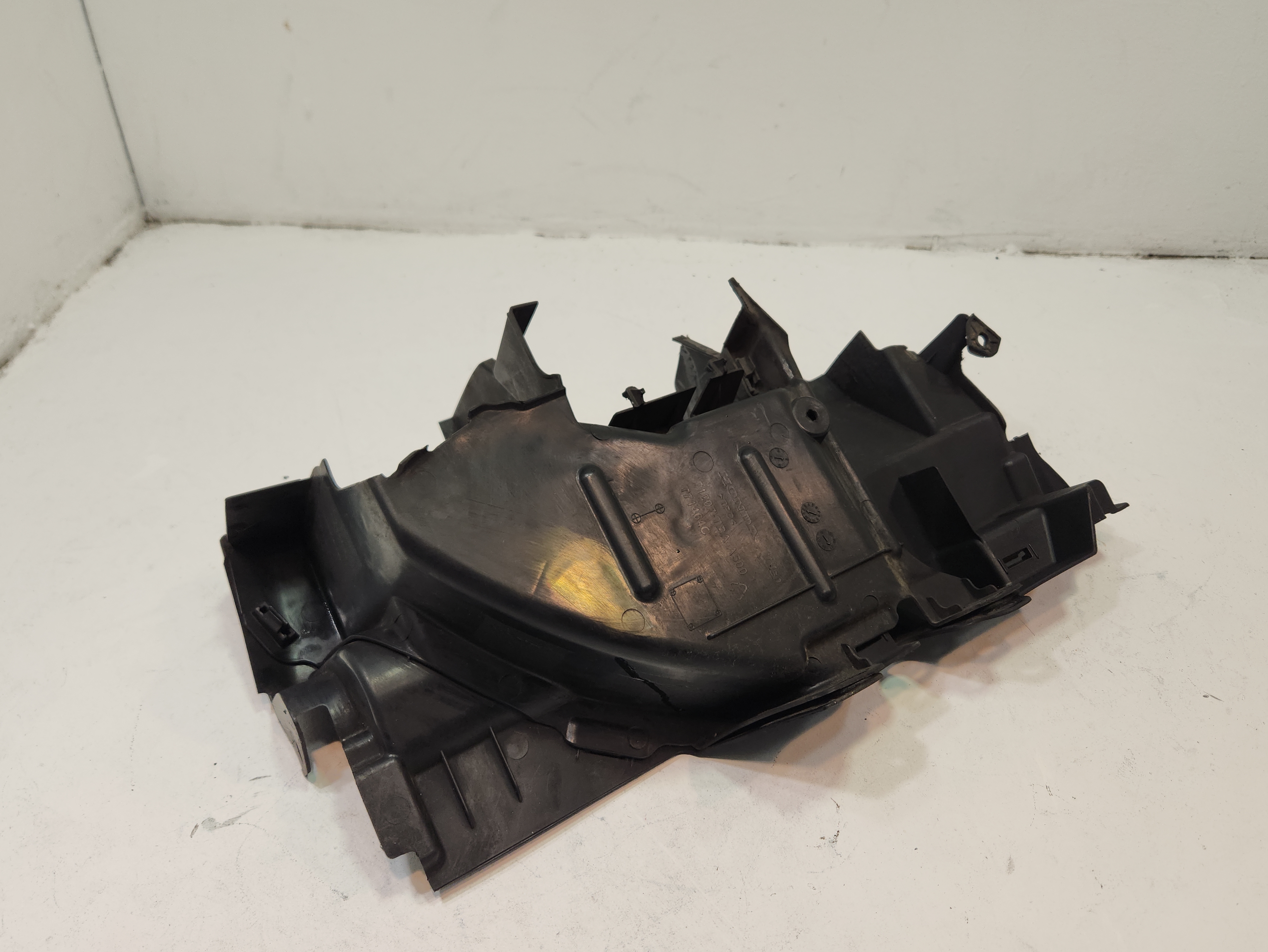 2019-2021 HONDA CIVIC FRONT LEFT DRIVER SIDE BUMPER INDUCTION AIR GUIDE OEM