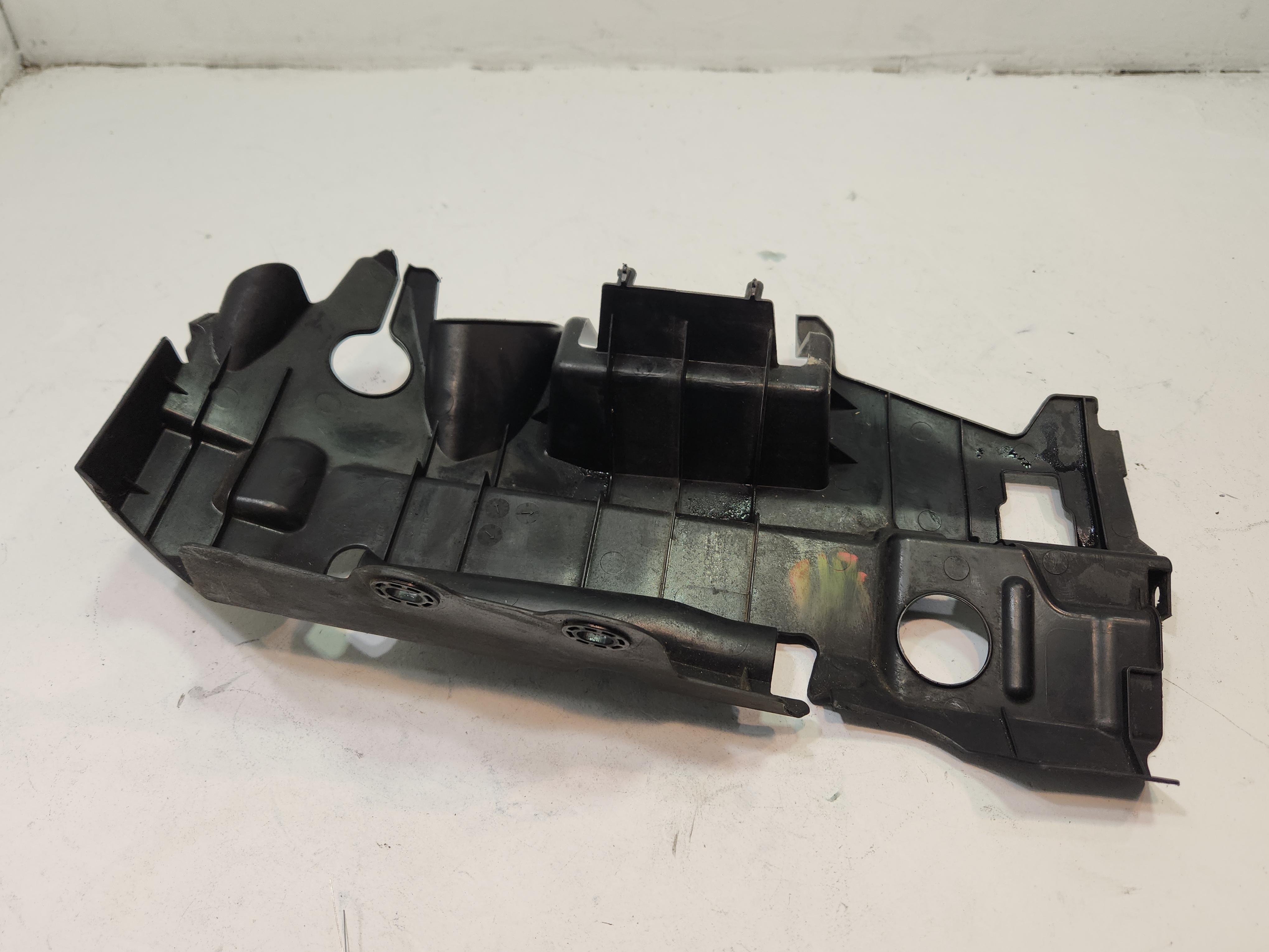 2019-2021 Honda Civic Front Right Passenger Side Bumper Induction Air Guide OEM