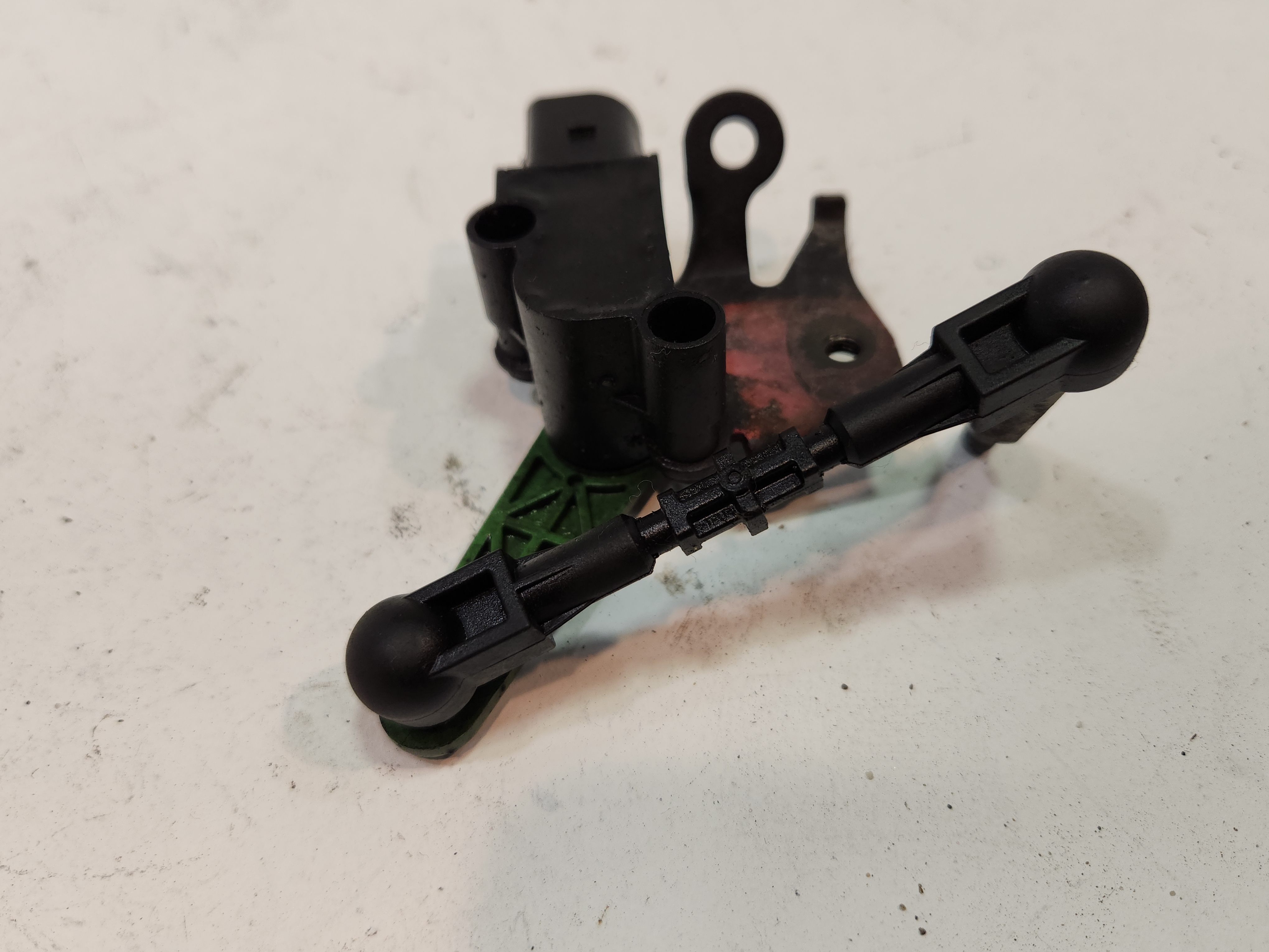 2013-2018 Audi S6 Front Right Passenger Side Headlight Level Sensor OEM