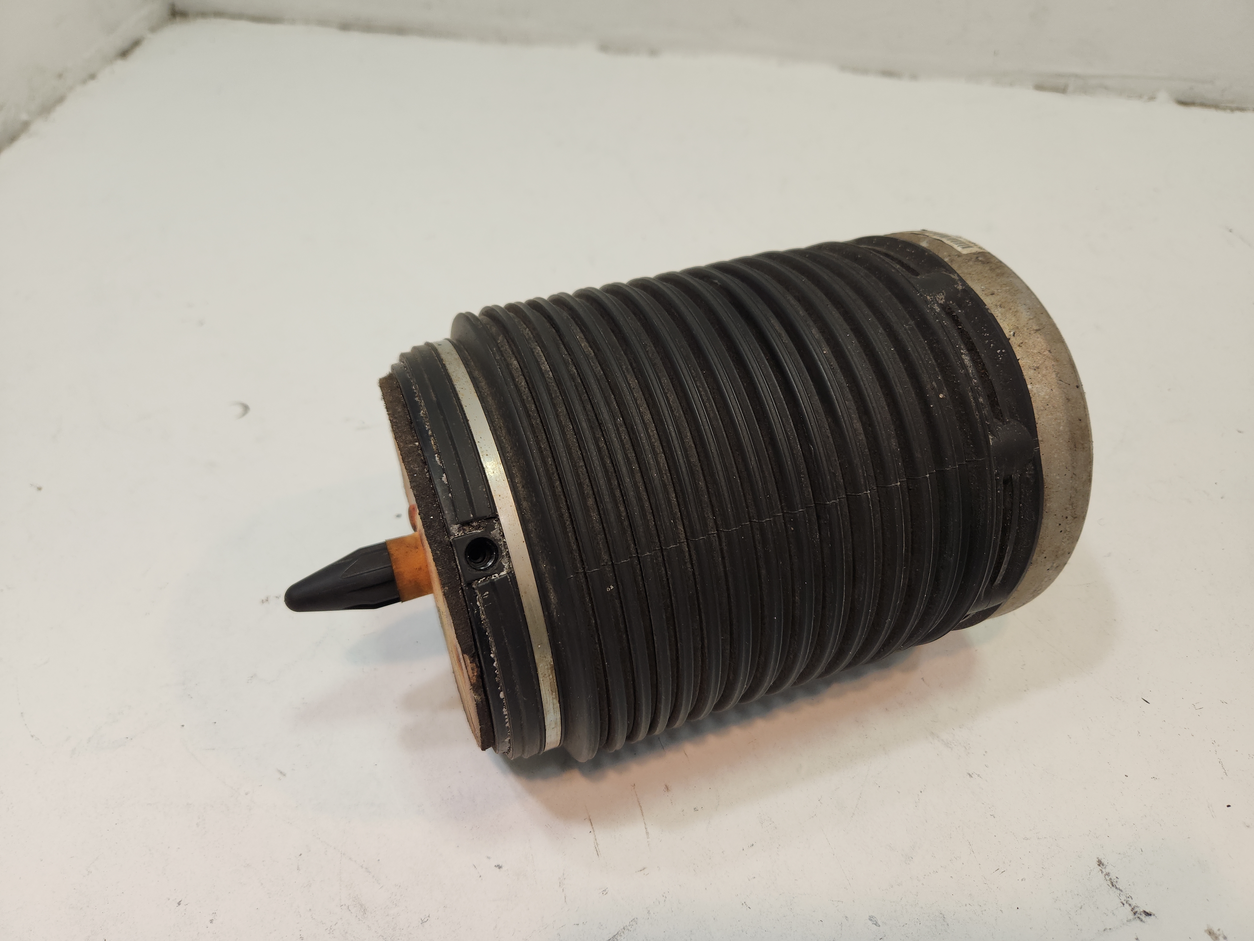 2013-2018 AUDI S6 4.0L REAR LEFT DRIVER SIDE SUSPENSION AIR SPRING ASSEMBLY OEM