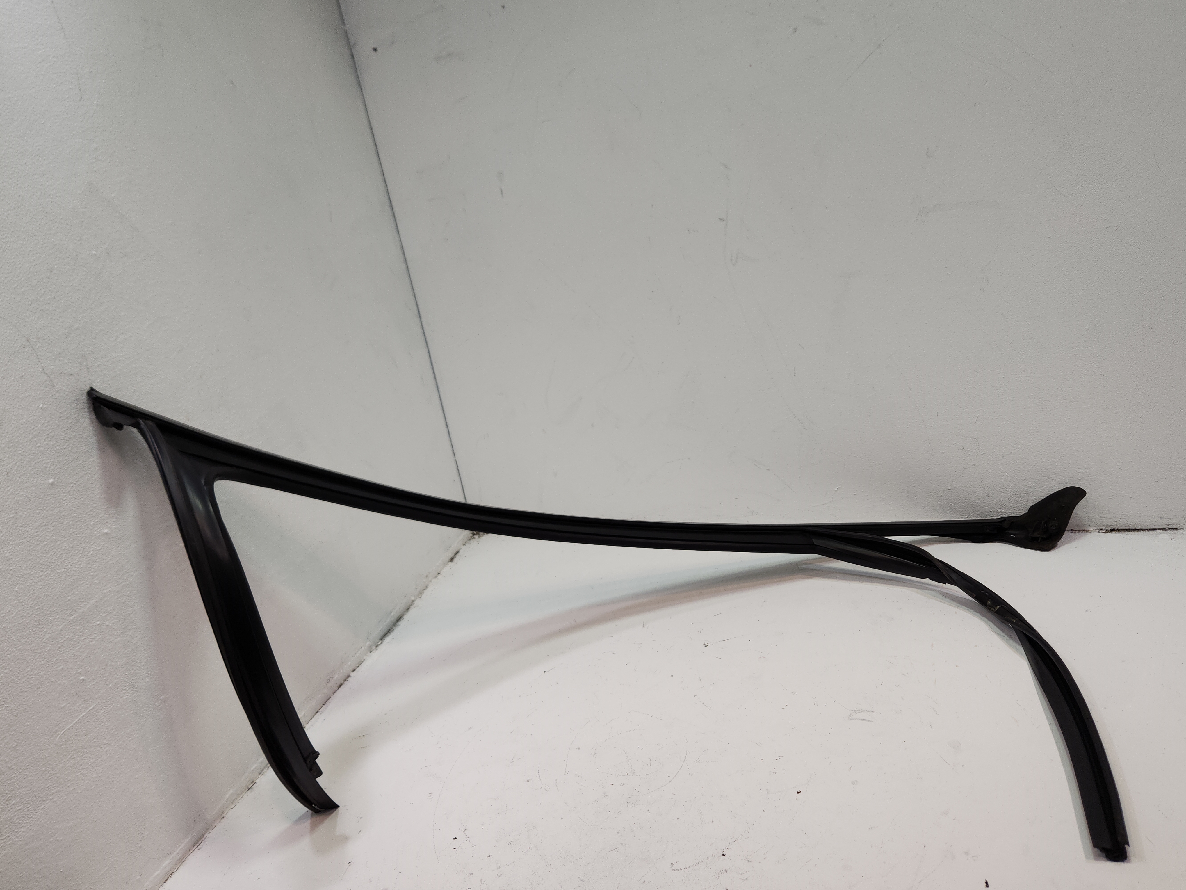 2016-2018 Audi S6 Front Right Passenger Door Window Run Channel OEM
