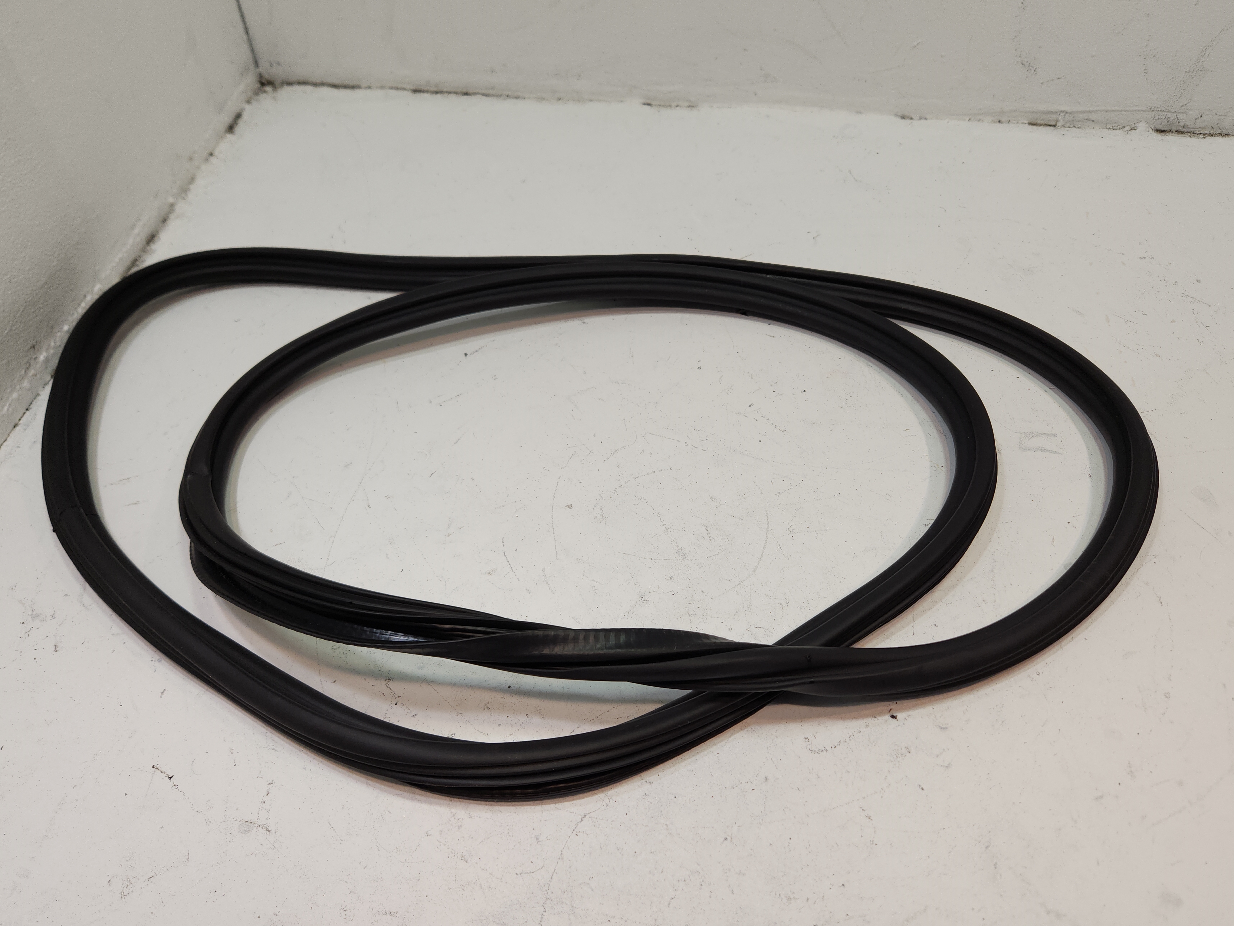 2013-2018 Audi S6 Front Driver or Passenger Door Inner Weatherstrip Seal OEM