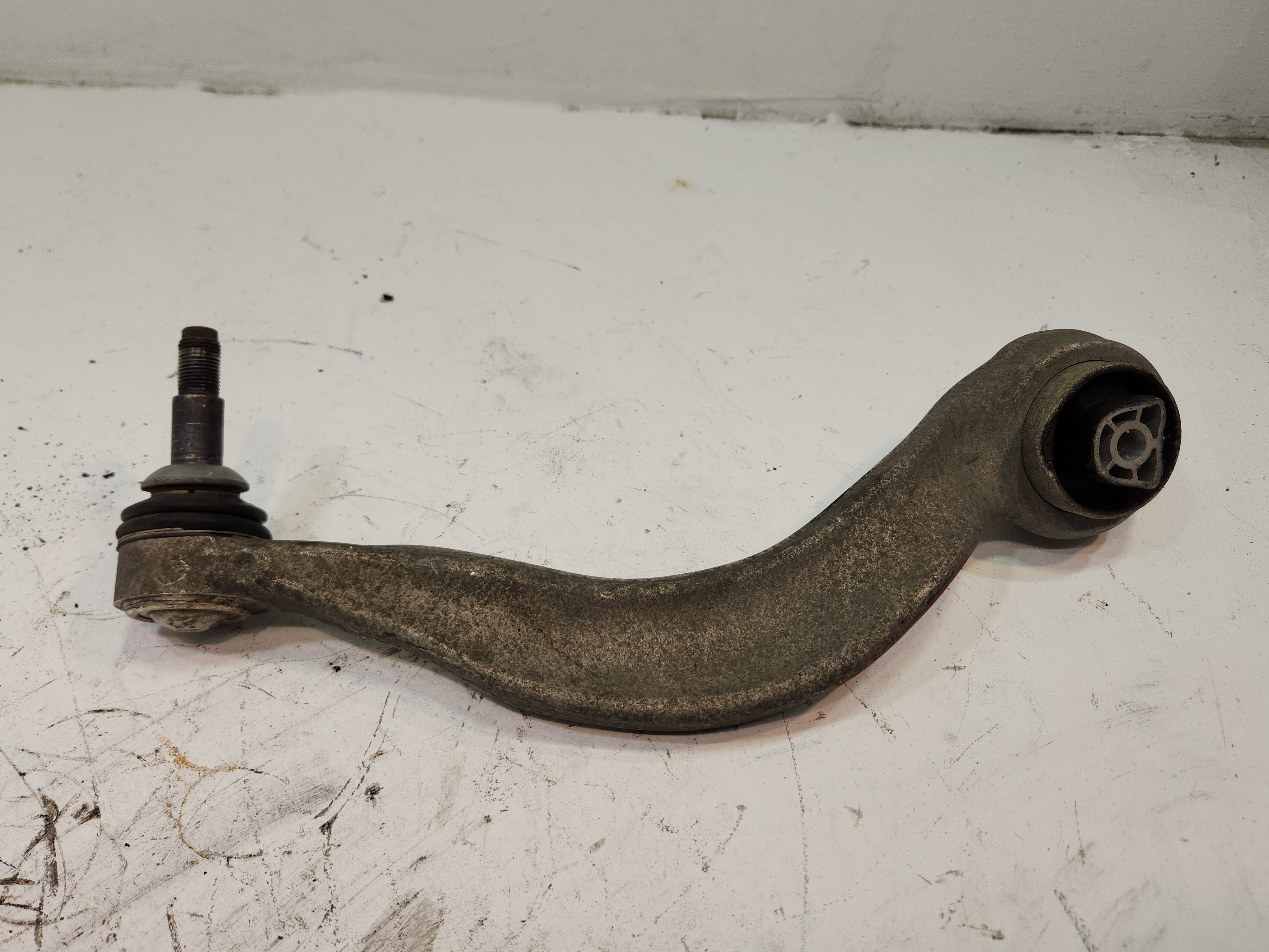2018-23 BMW 530e xDrive FRONT PASSENGER SIDE LOWER LATERAL LINK CONTROL ARM OEM