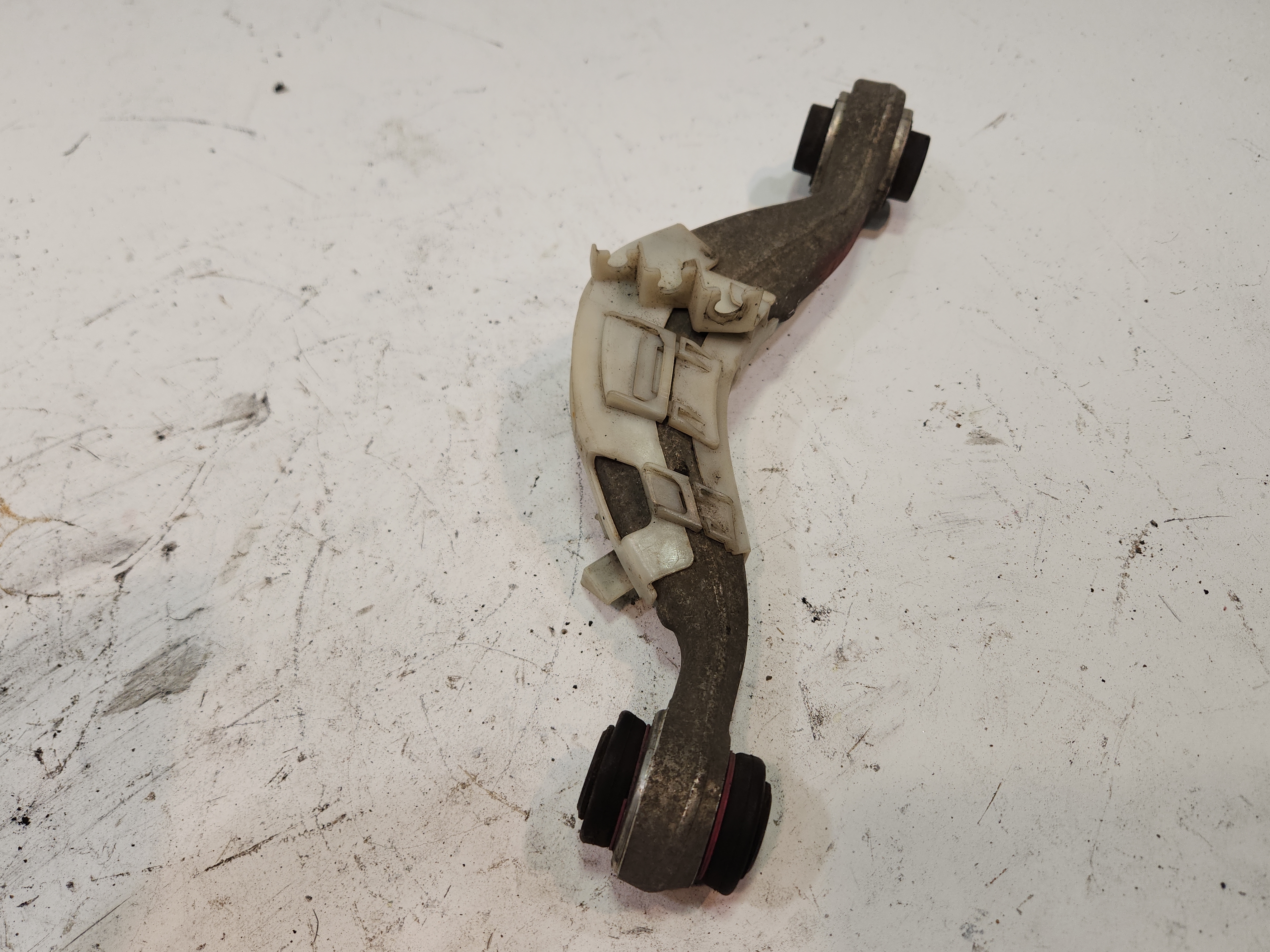 2018-2023 BMW 530XE G30 REAR RIGHT PASSENGER SIDE UPPER CONTROL ARM OEM