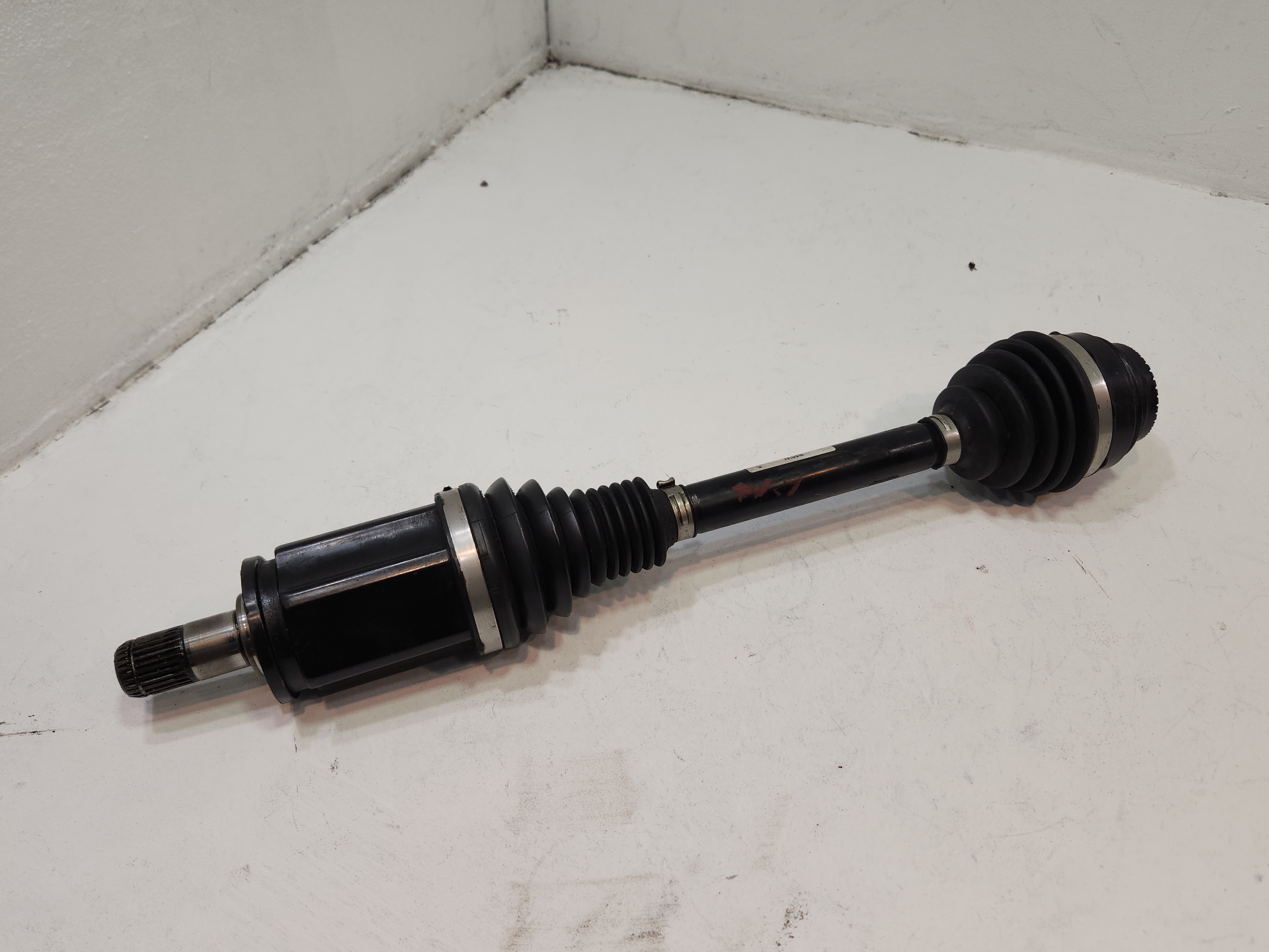 2018-2020 BMW 530e xDRIVE FRONT LEFT DRIVER SIDE CV AXLE SHAFT