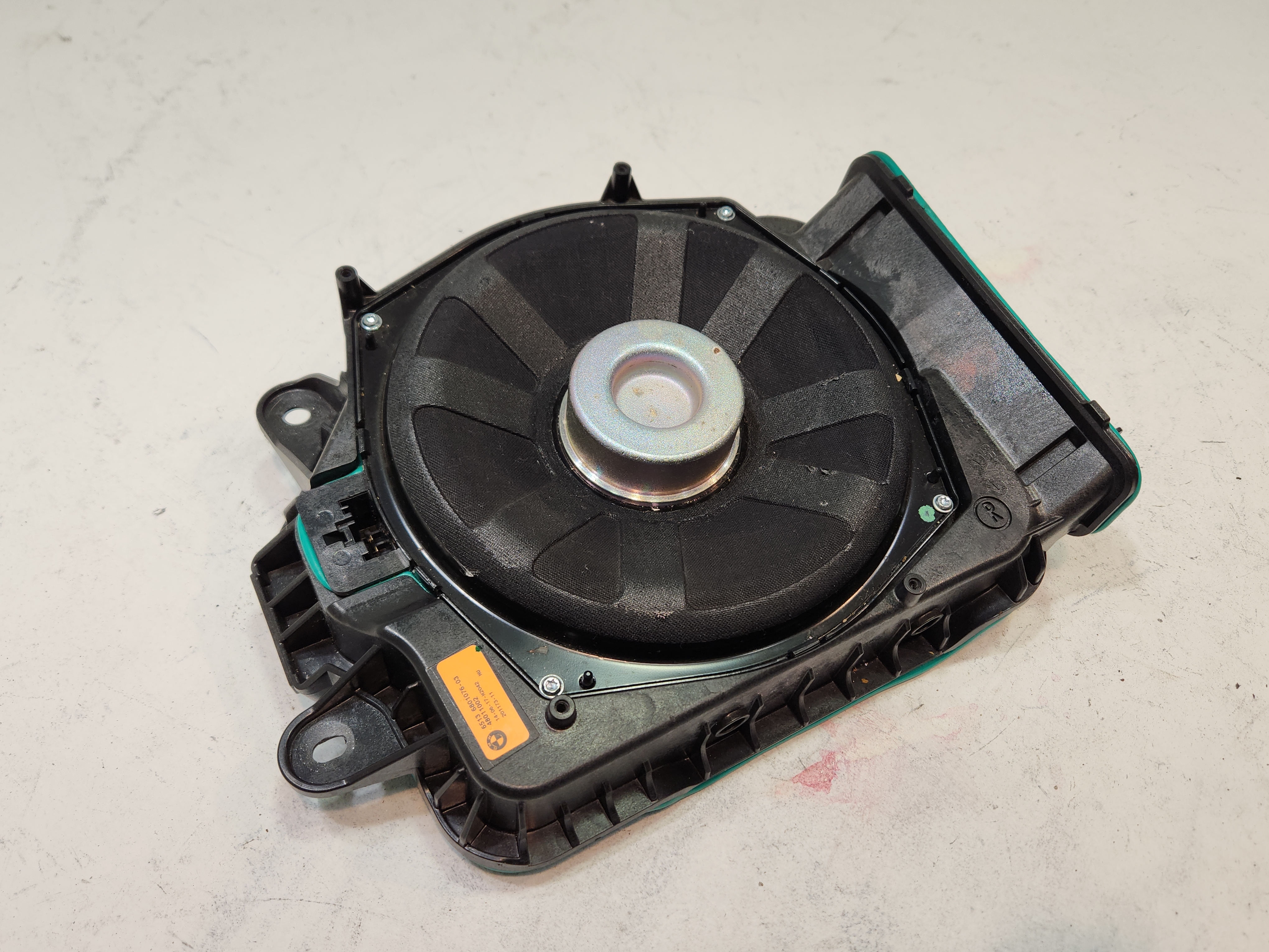 2018-2023 BMW 530E G30 FRONT RIGHT PASSENGER SIDE FLOOR SUBWOOFER SPEAKER OEM