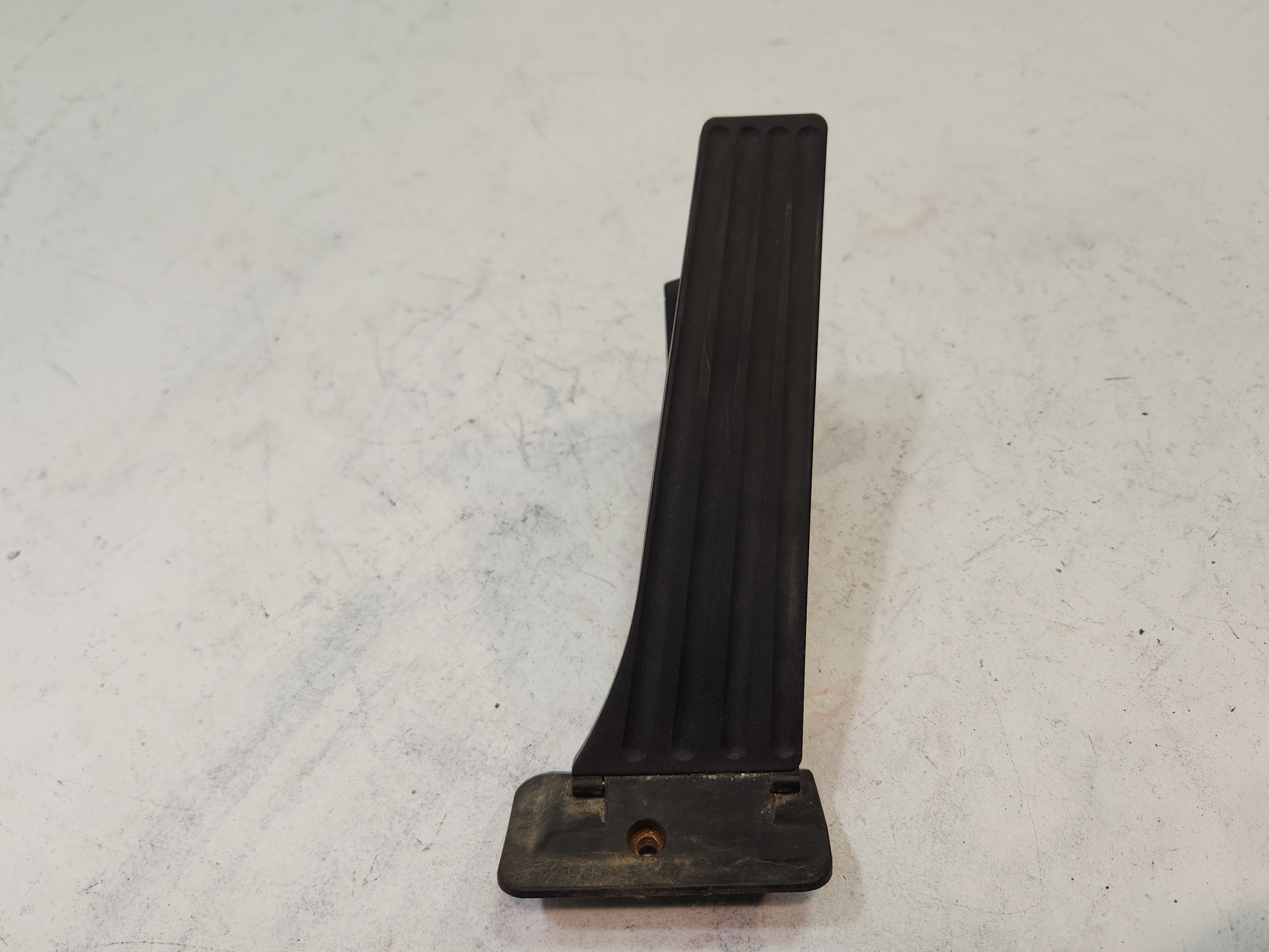 2018-2022 BMW 530E G30 THROTTLE ACCELERATOR FUEL GAS PEDAL W/ SENSOR OEM
