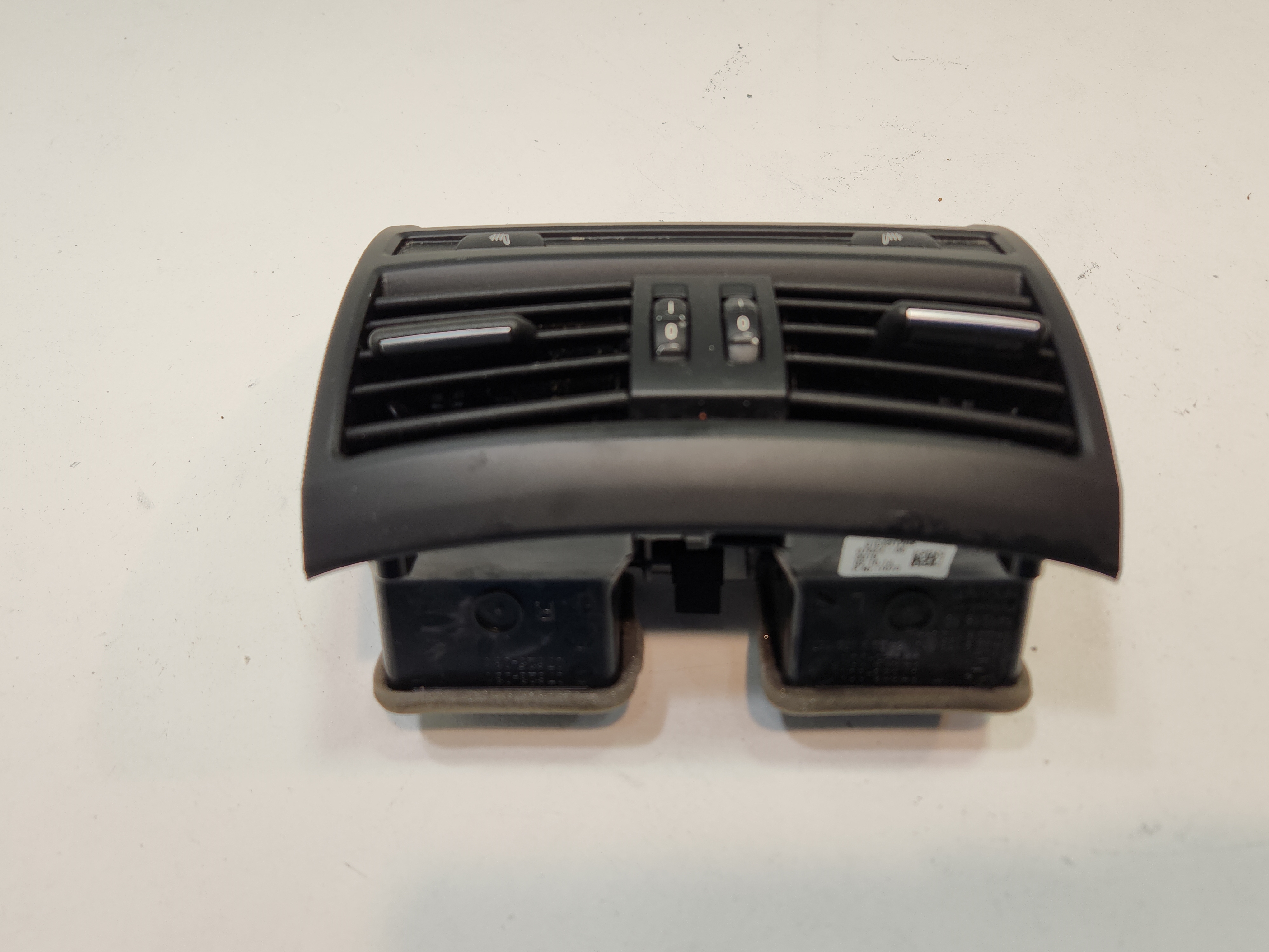 11-16 BMW 550I BMW F10 REAR CONSOLE AIR AC VENT GRILLE HEATED CONTROL PANEL OEM