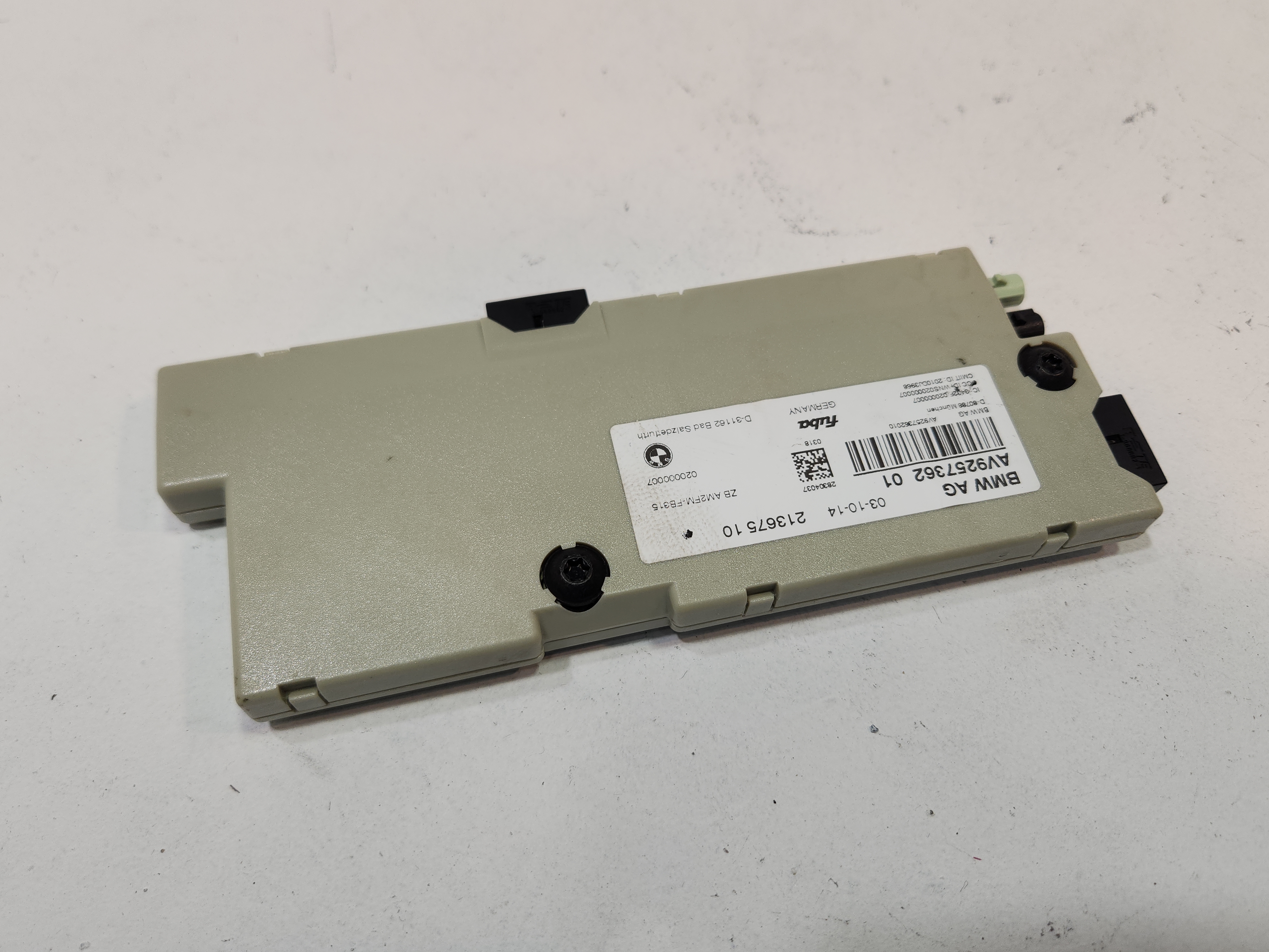 2011-2016 BMW 550i ANTENNA AMPLIFIER DIVERSITY CONTROL MODULE OEM