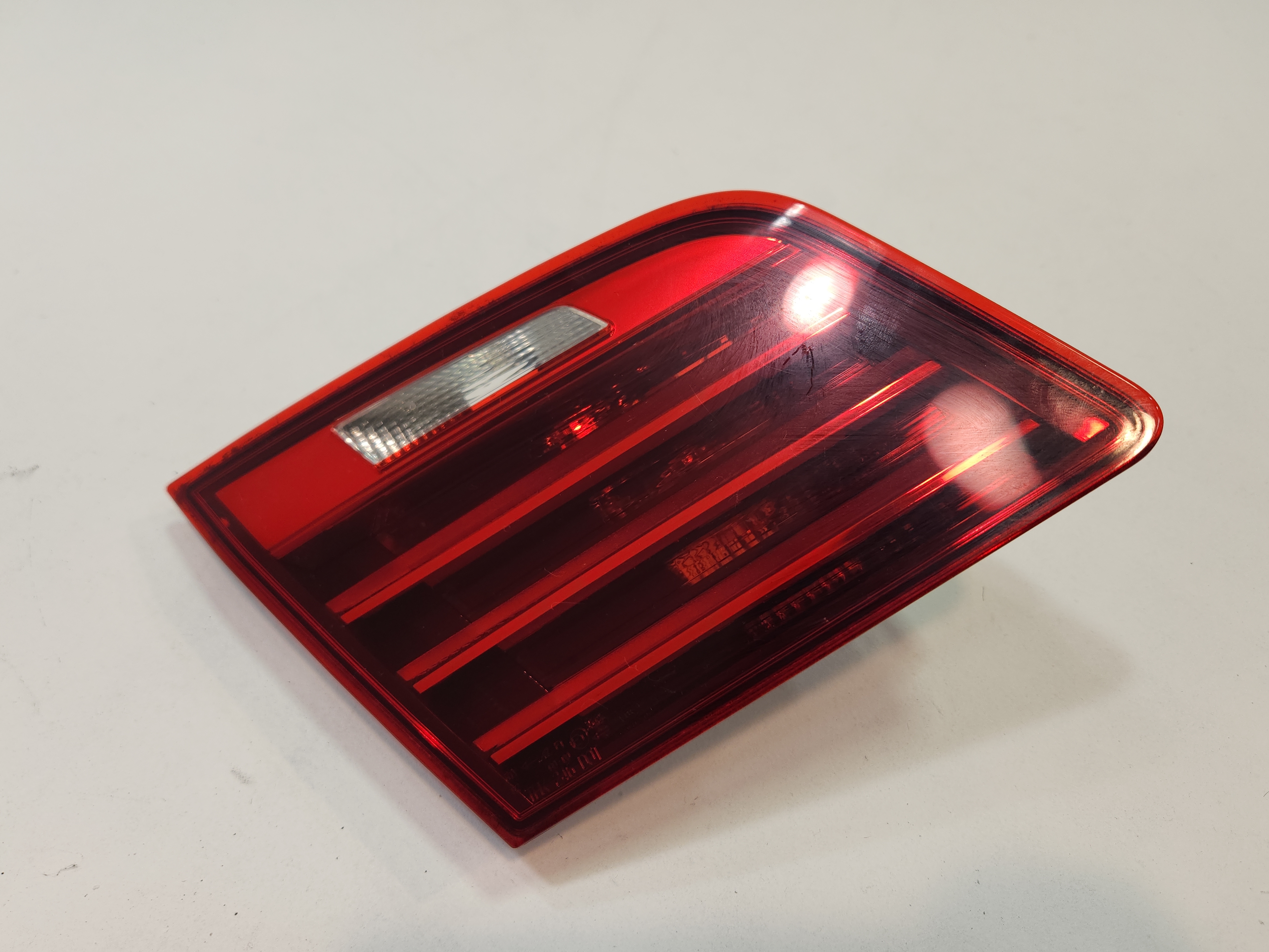 2014-2016 BMW 550i REAR TRUNK LID LEFT DRIVER SIDE INNER TAILLIGHT LAMP OEM