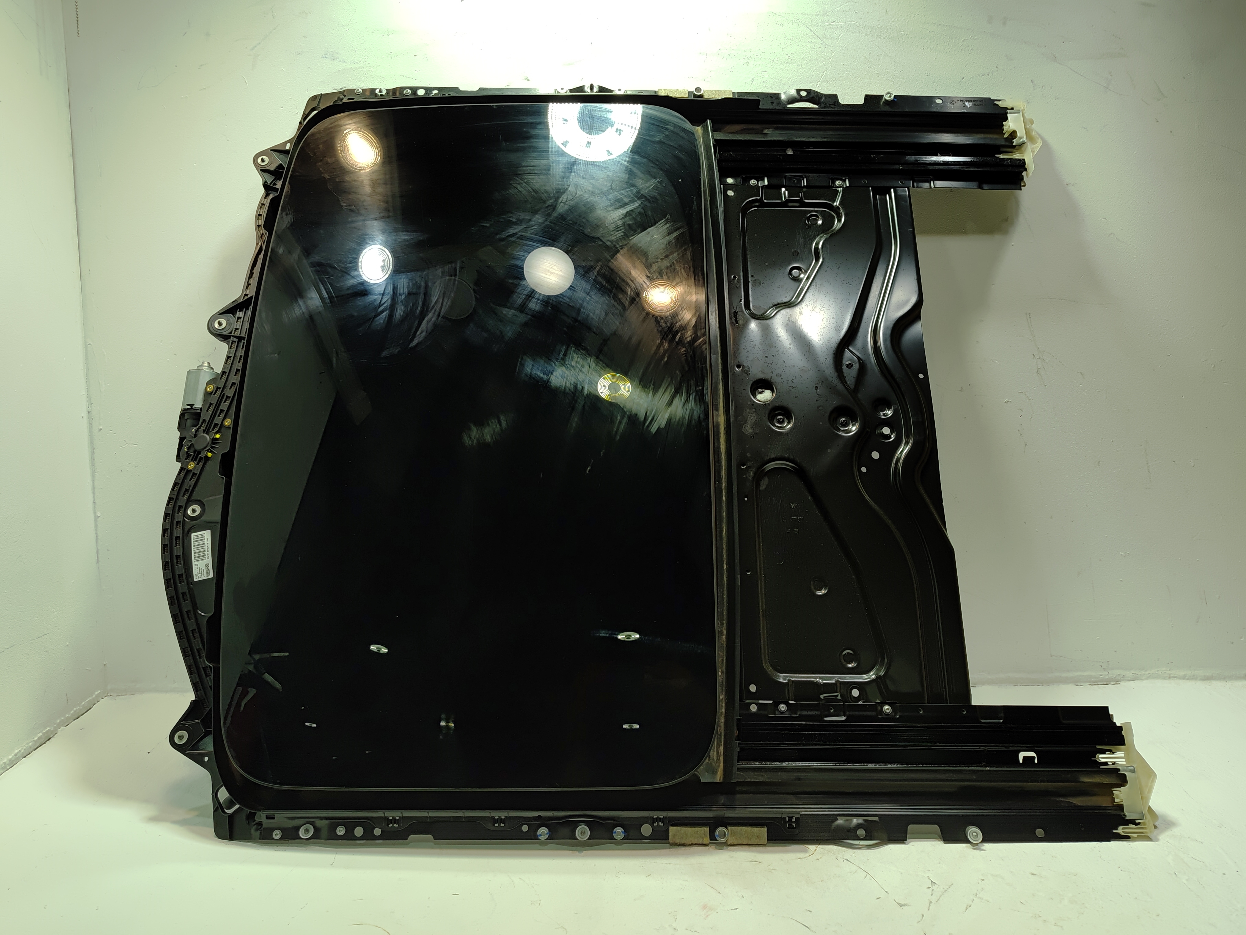 2011-2016 BMW 550I Sunroof Moonroof Panoramic Window Glass with Motor OEM