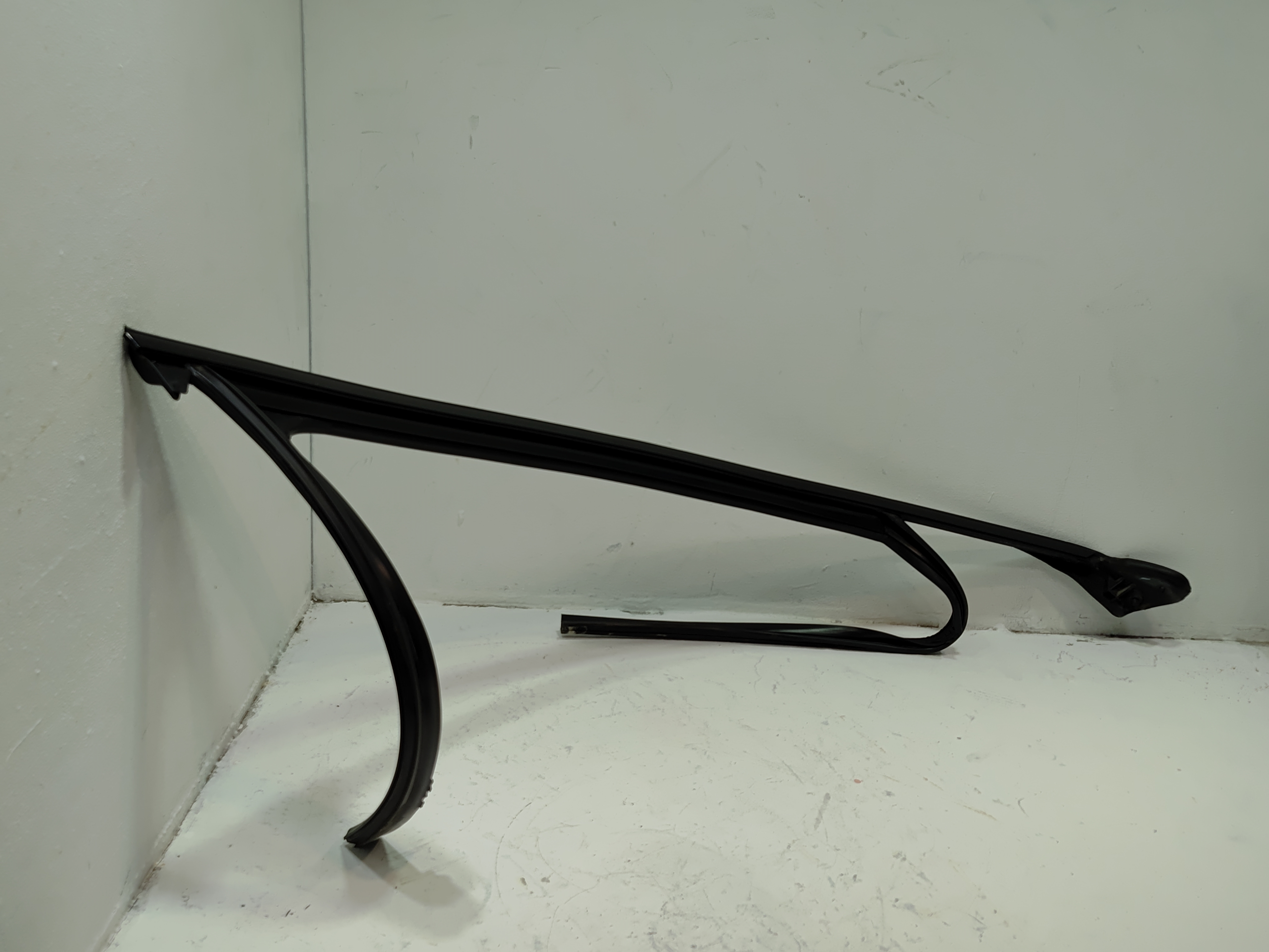2016-2018 Audi S6 A6 Front Right Passenger Door Window Run Channel OEM