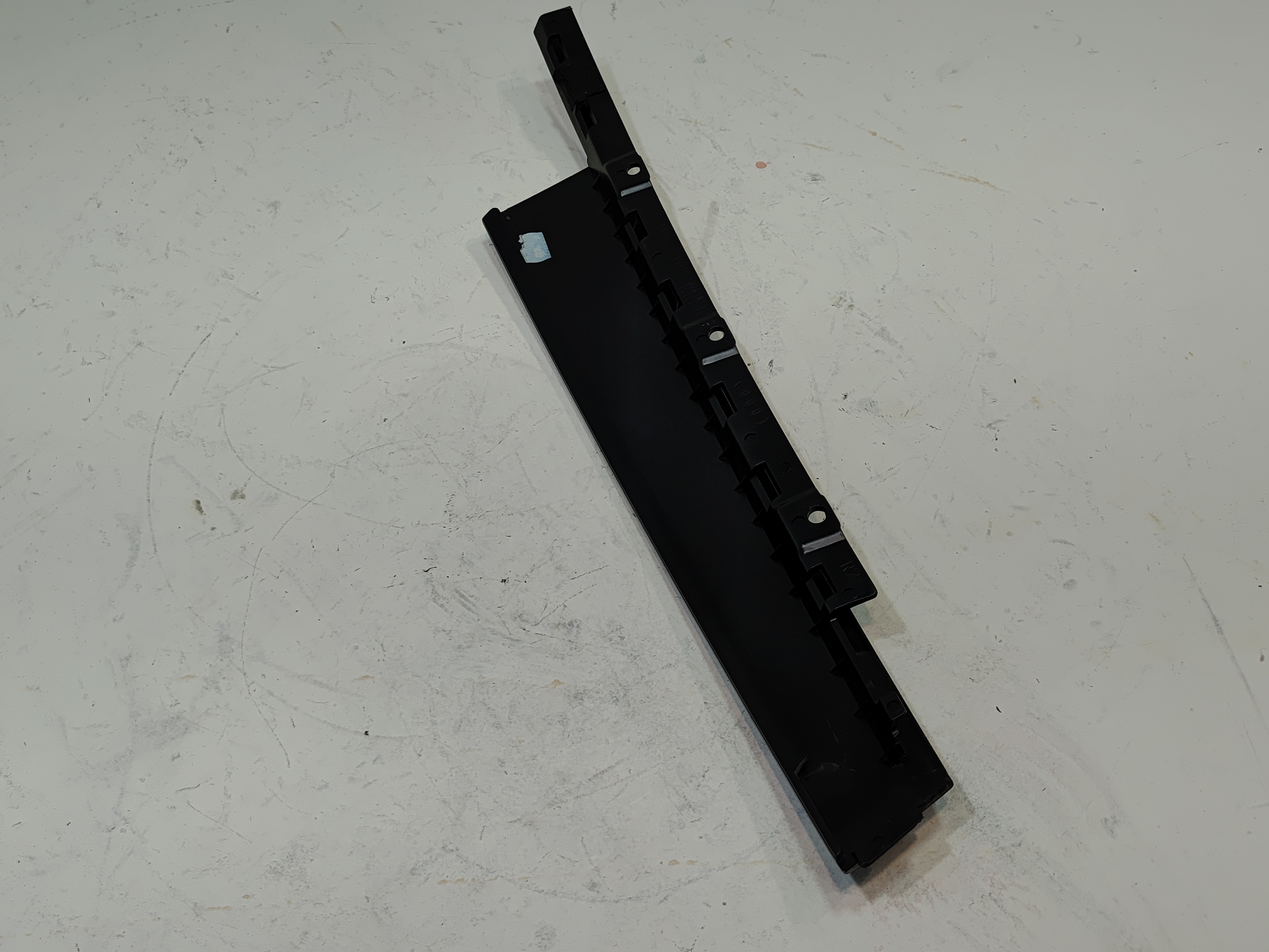 2012-2018 AUDI A6 FRONT PASSENGER SIDE DOOR WINDOW B PILLAR APPLIQUE MOLDING OEM