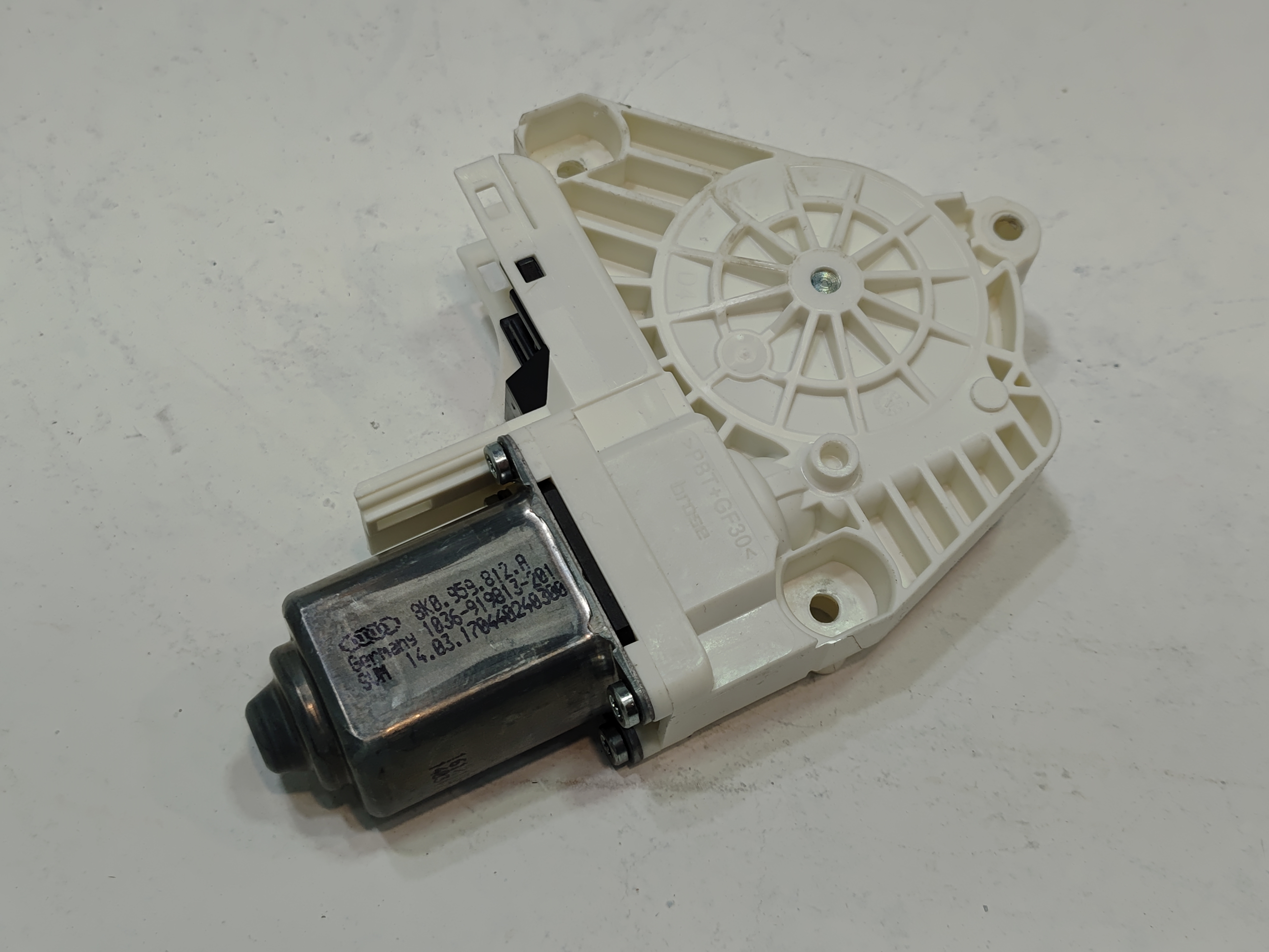 2012-2018 AUDI A6 REAR RIGHT PASSENGER SIDE DOOR WINDOW REGULATOR MOTOR OEM