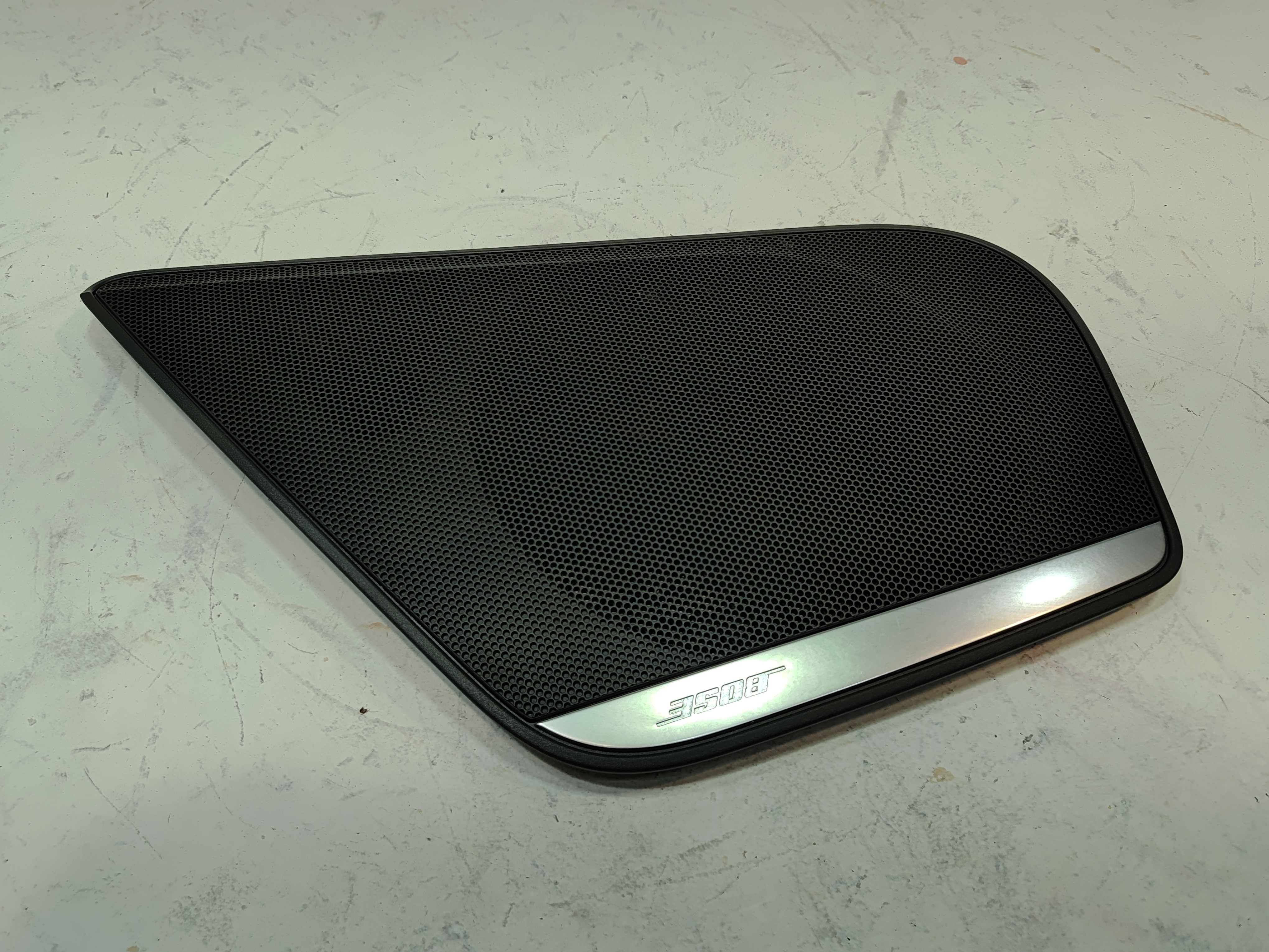 2012-2018 AUDI A6 FRONT PASSENGER DOOR LOWER SPEAKER BOSE GRILLE COVER TRIM OEM