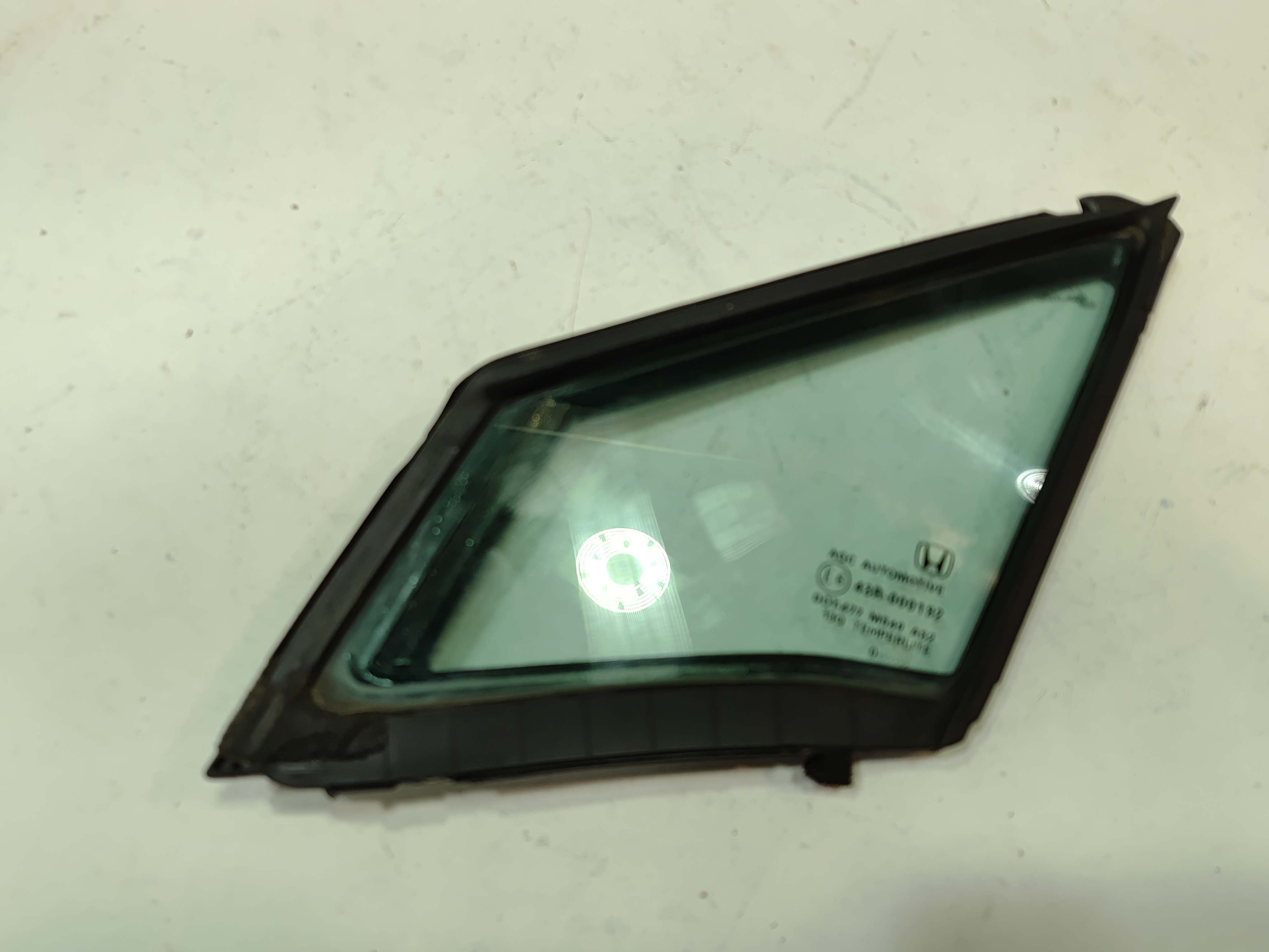 2016-2022 HONDA PILOT FRONT LEFT DRIVER DOOR WINDOW VENT GLASS OEM