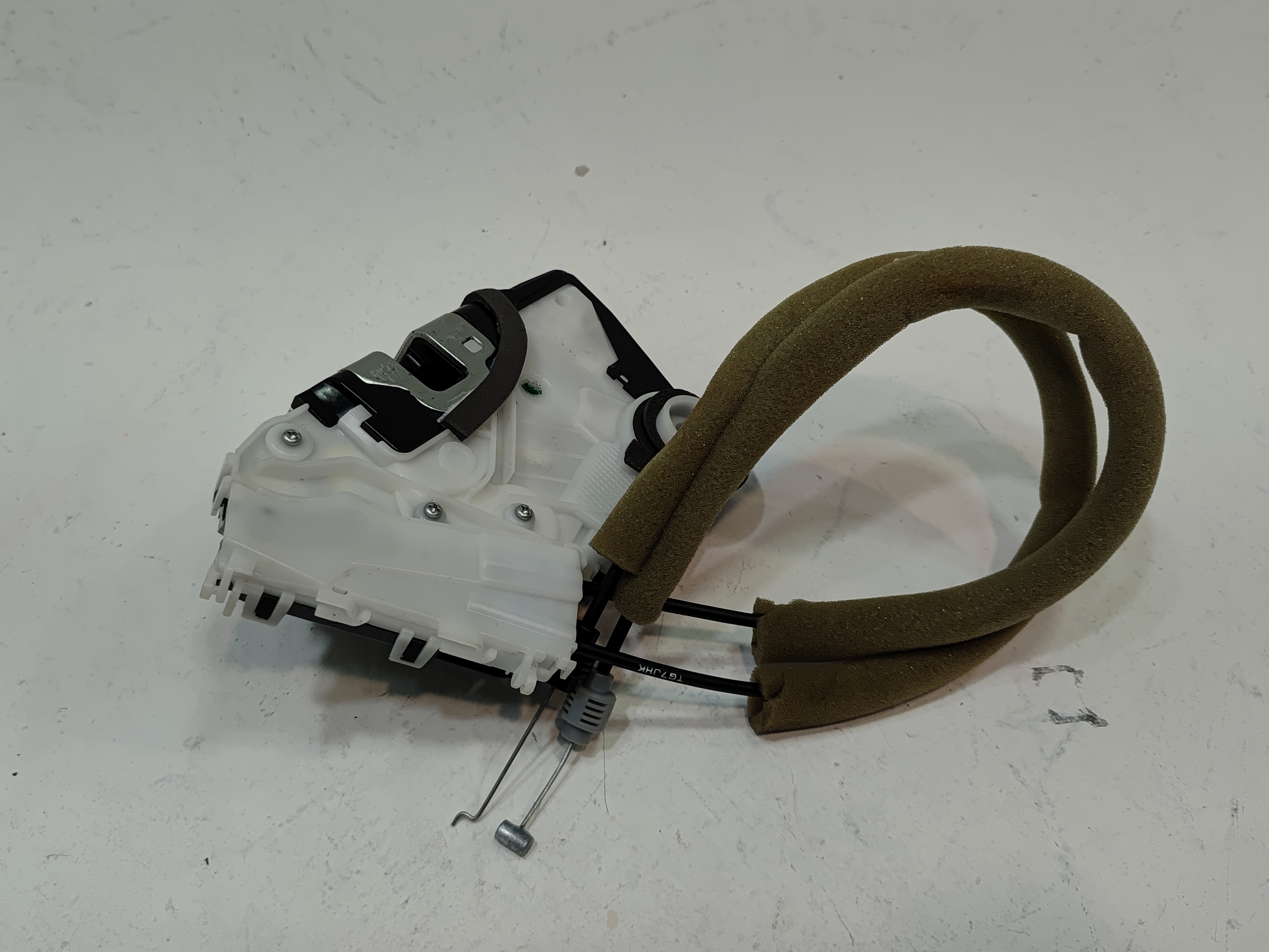 2026-2022 HONDA PILOT FRONT DRIVER SIDE DOOR LOCK LATCH ACTUATOR & CABLES OEM