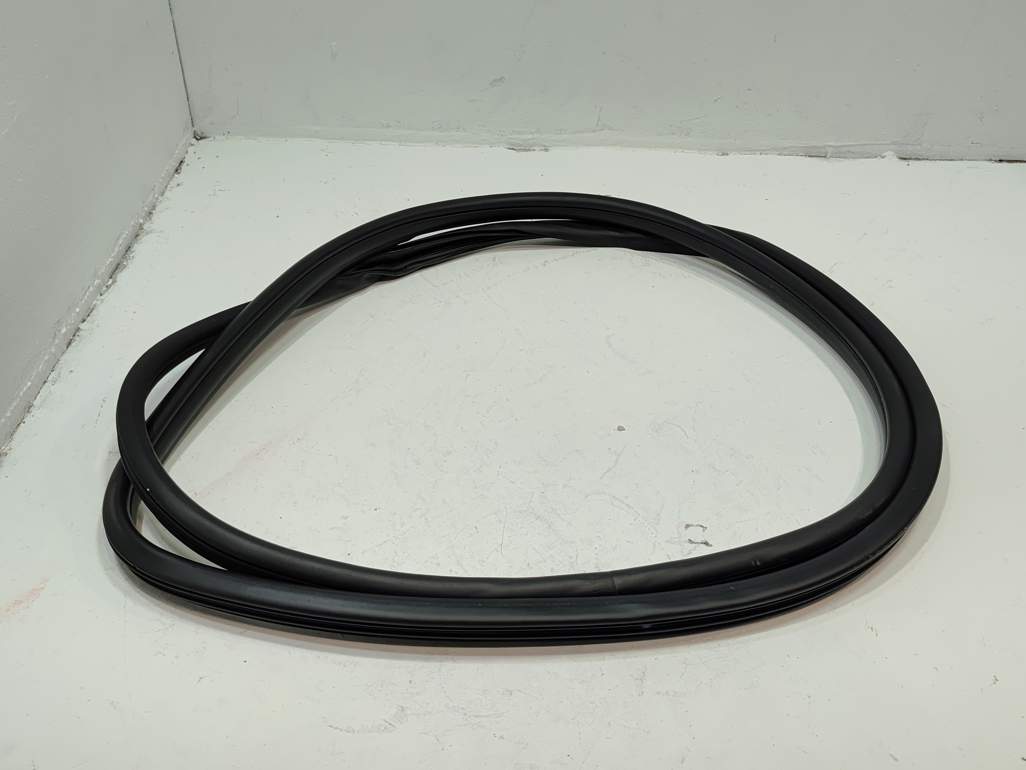 2016-2022 HONDA PILOT FRONT LEFT OR RIGHT SIDE DOOR BODY WEATHERSTRIP SEAL OEM