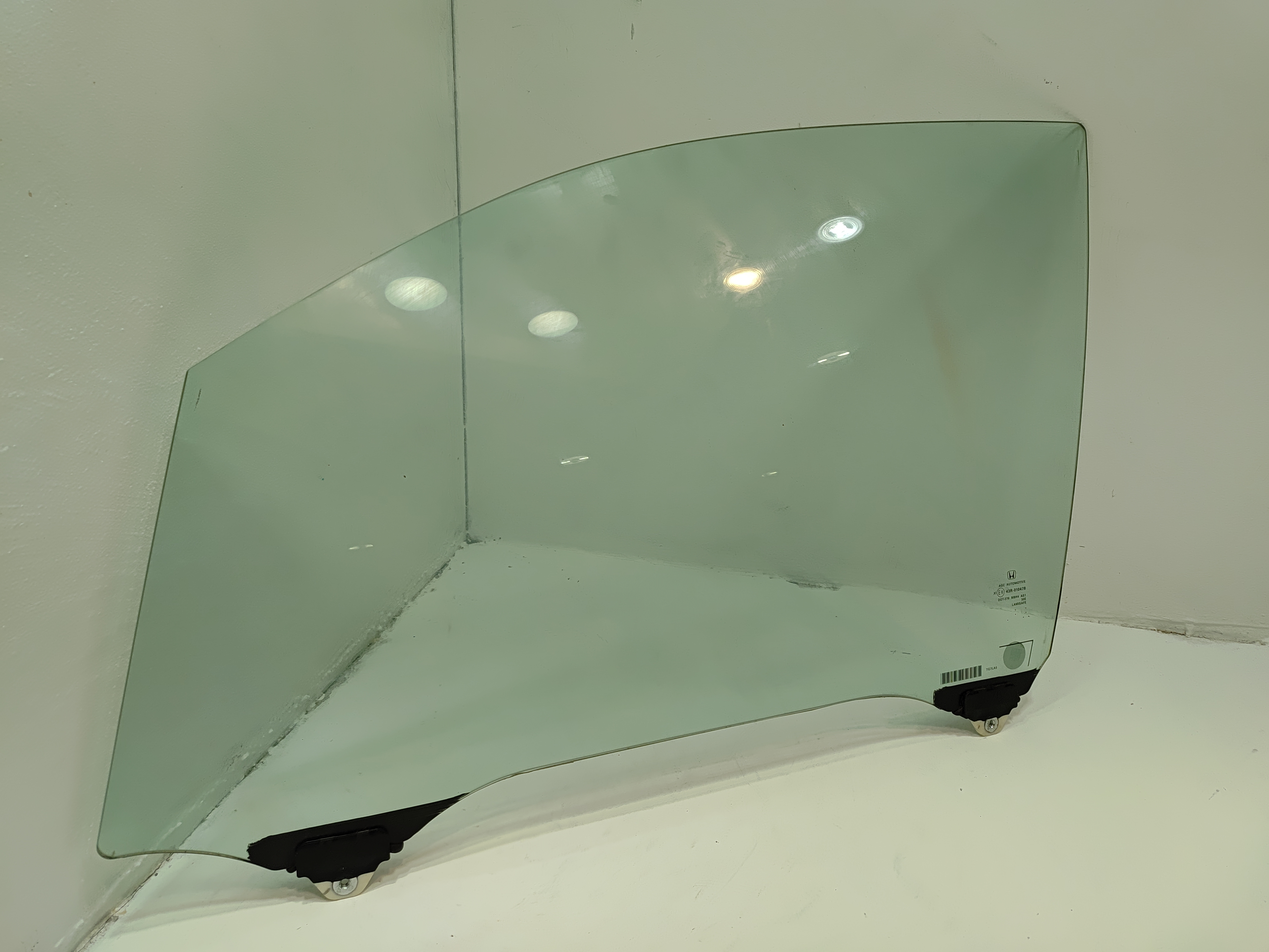 2016-2021 HONDA PILOT FRONT LEFT DRIVER SIDE DOOR WINDOW GLASS OEM