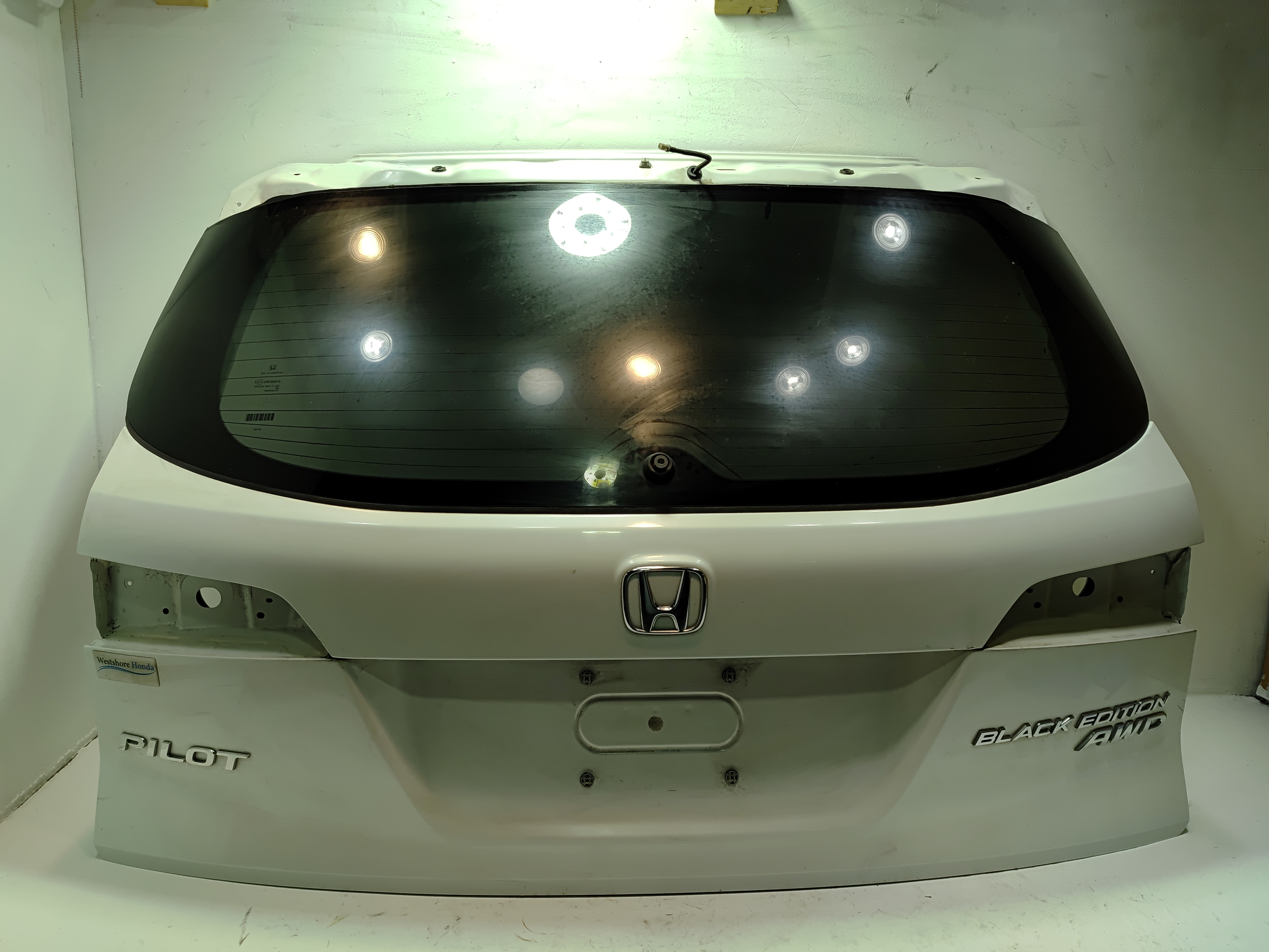 2019-2022 HONDA PILOT TAILGATE LIFTGATE BACK DOOR SHELL W/ GLASS OEM