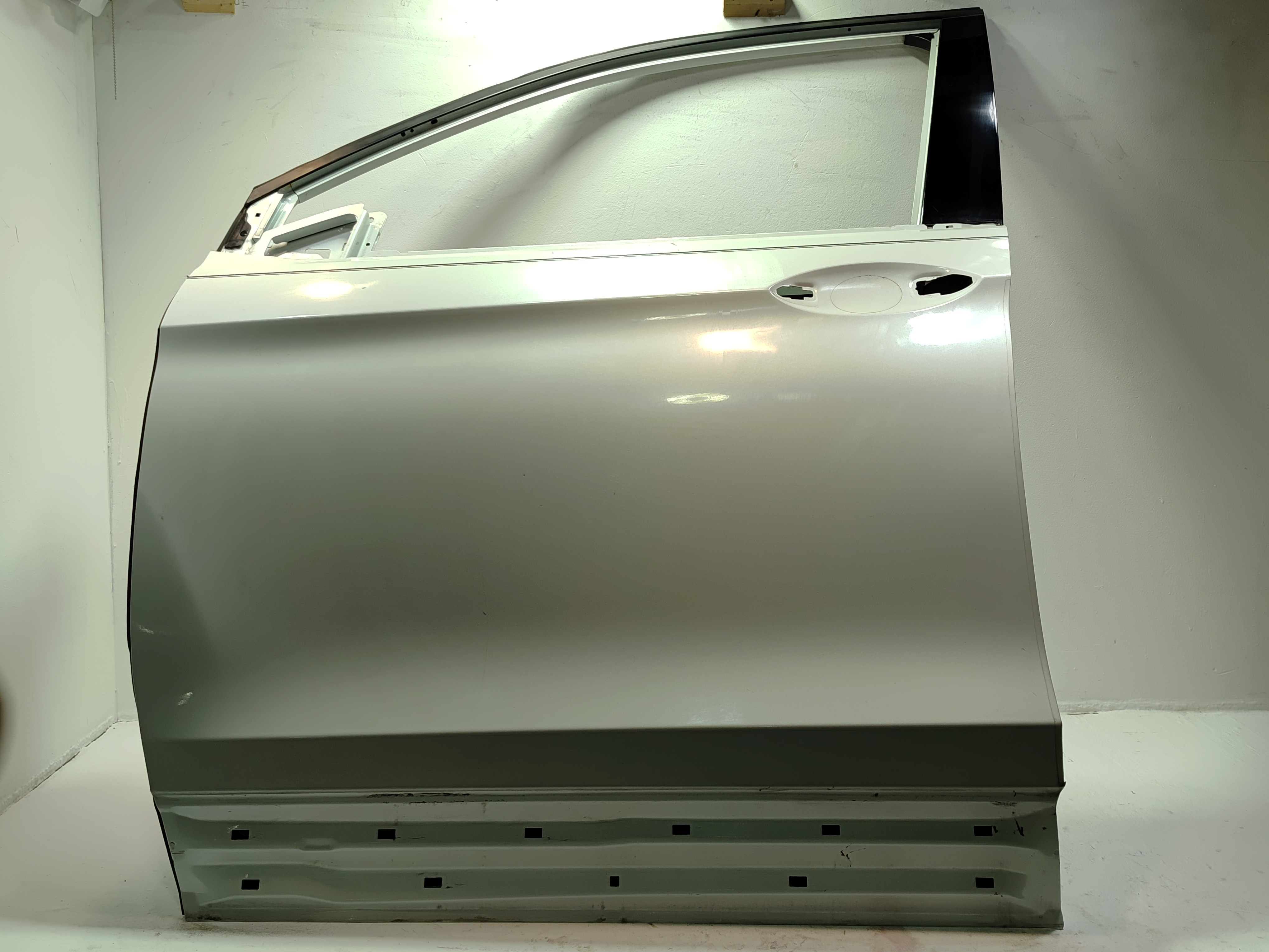 2016 - 2022 HONDA PILOT FRONT LEFT SIDE DOOR SHEEL COVER PANEL OEM