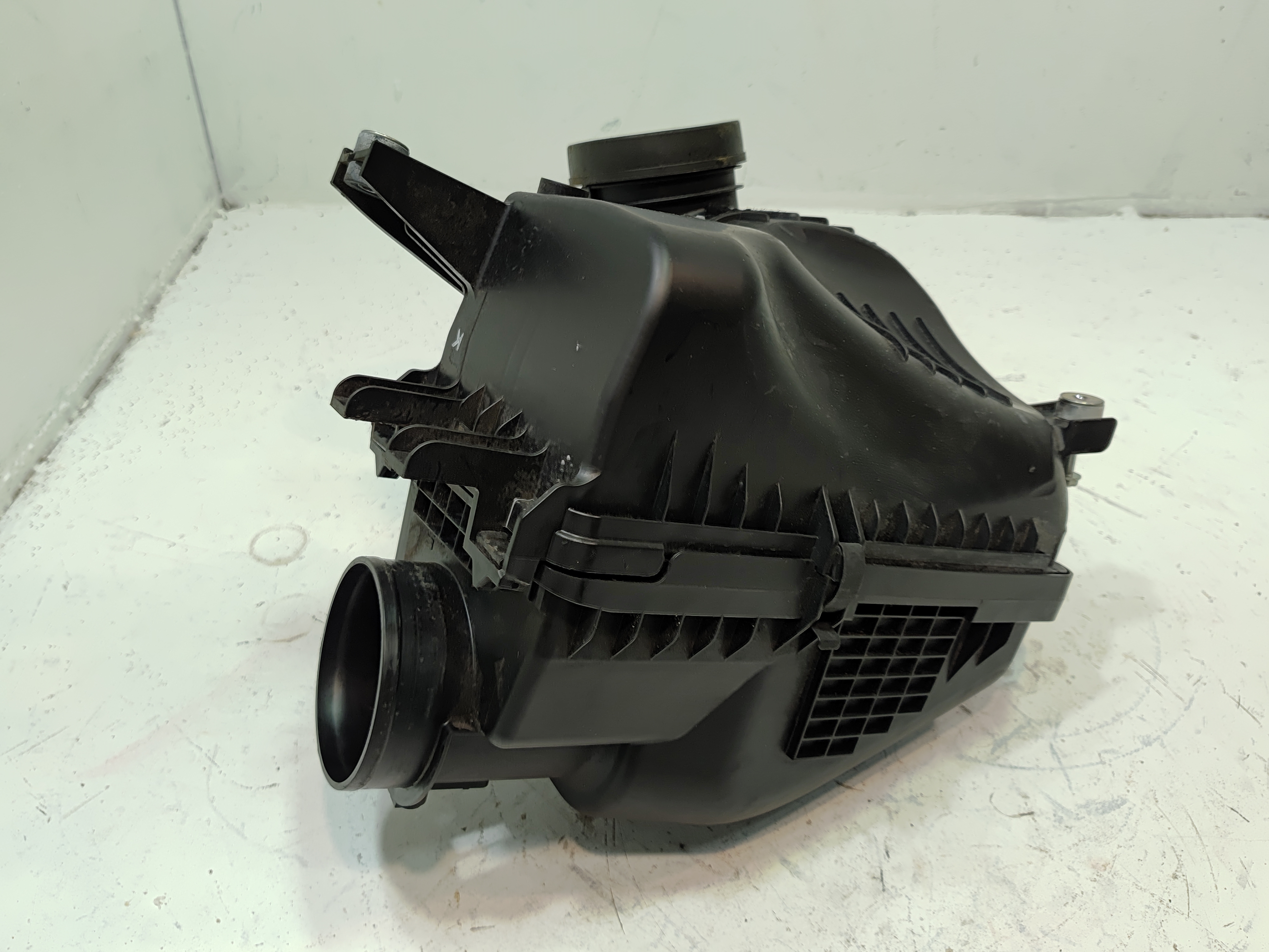 2016-2022 HONDA PILOT ENGINE AIR CLEANER INTAKE FILTER HOUSING BOX OEM