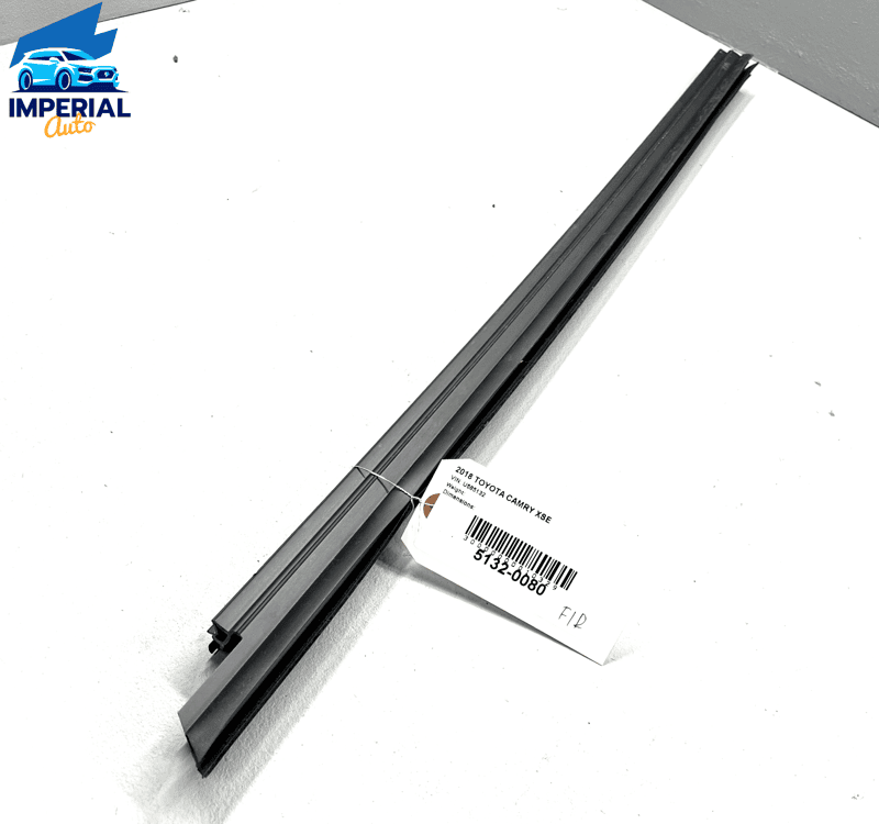2018-23 TOYOTA CAMRY XSE Front Right Door Window Inner Weatherstrip Seal OE