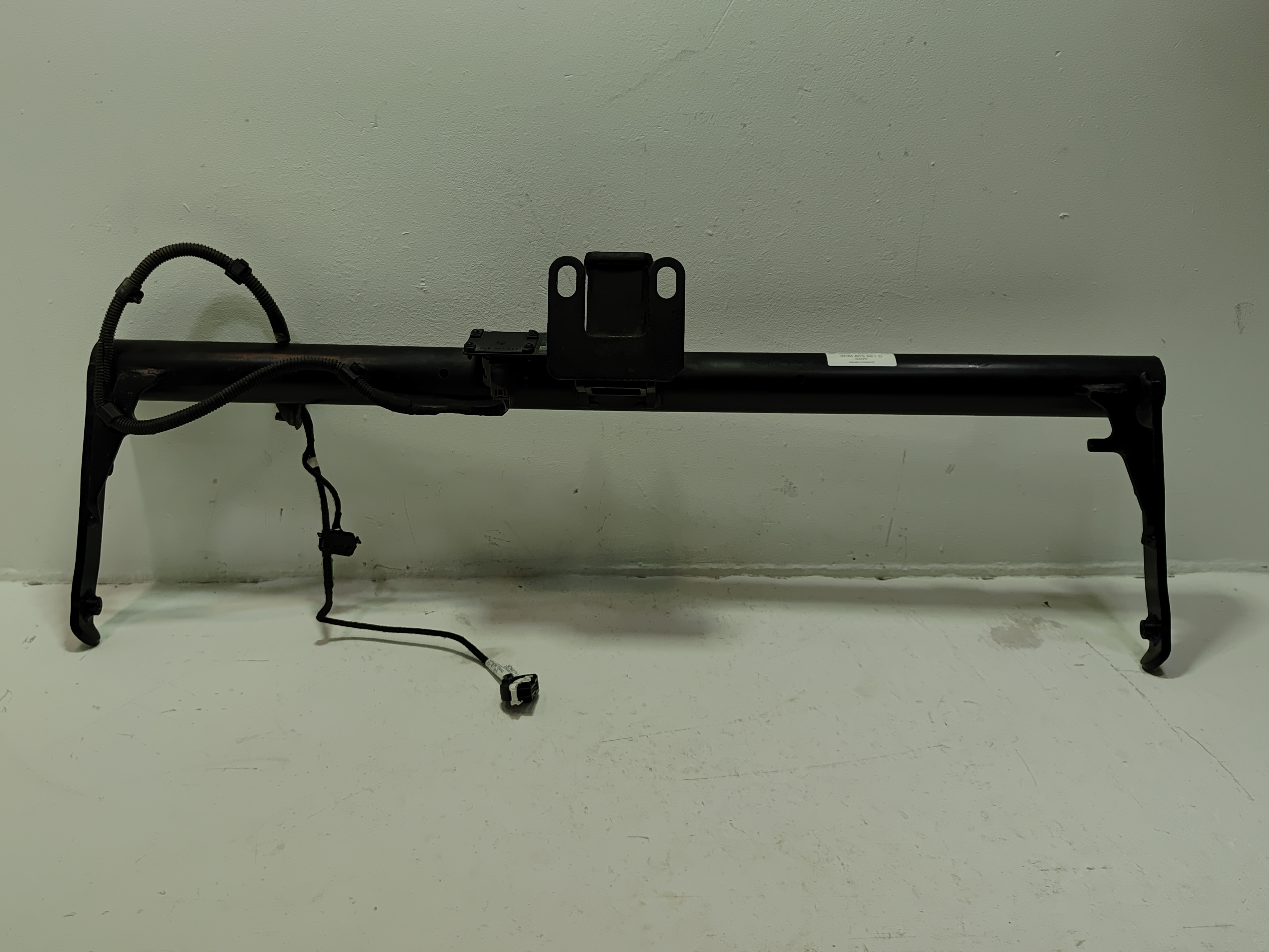 2020-2021 VOLKSWAGEN ATLAS CROSS SPORT REAR TOWING HOOK TRAILER TOW HITCH OEM